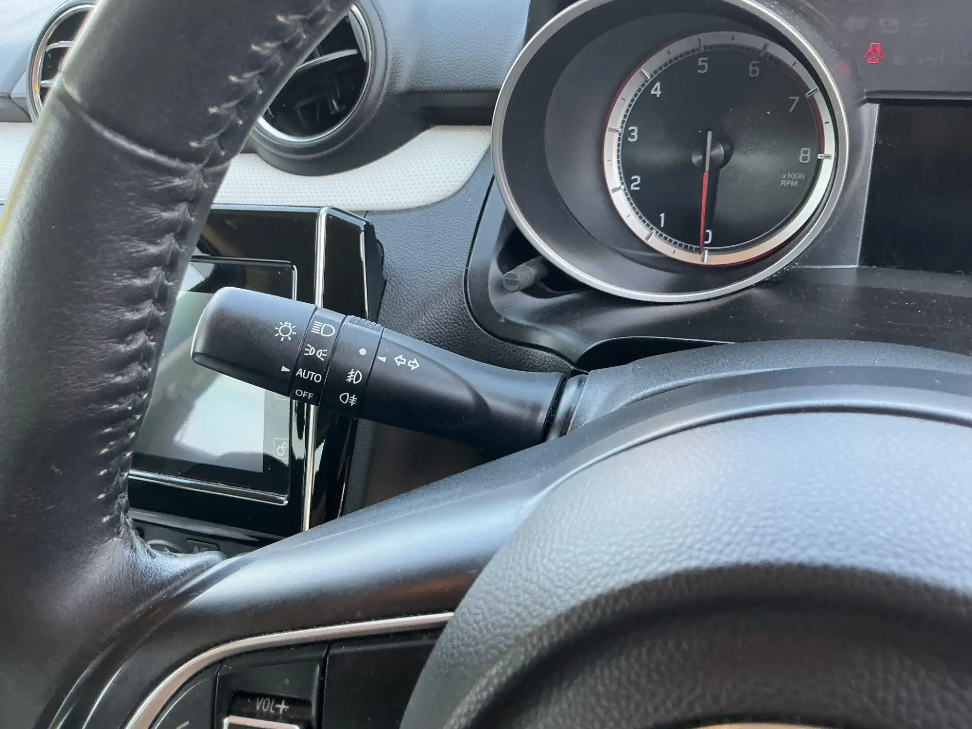 Suzuki Swift Image 30