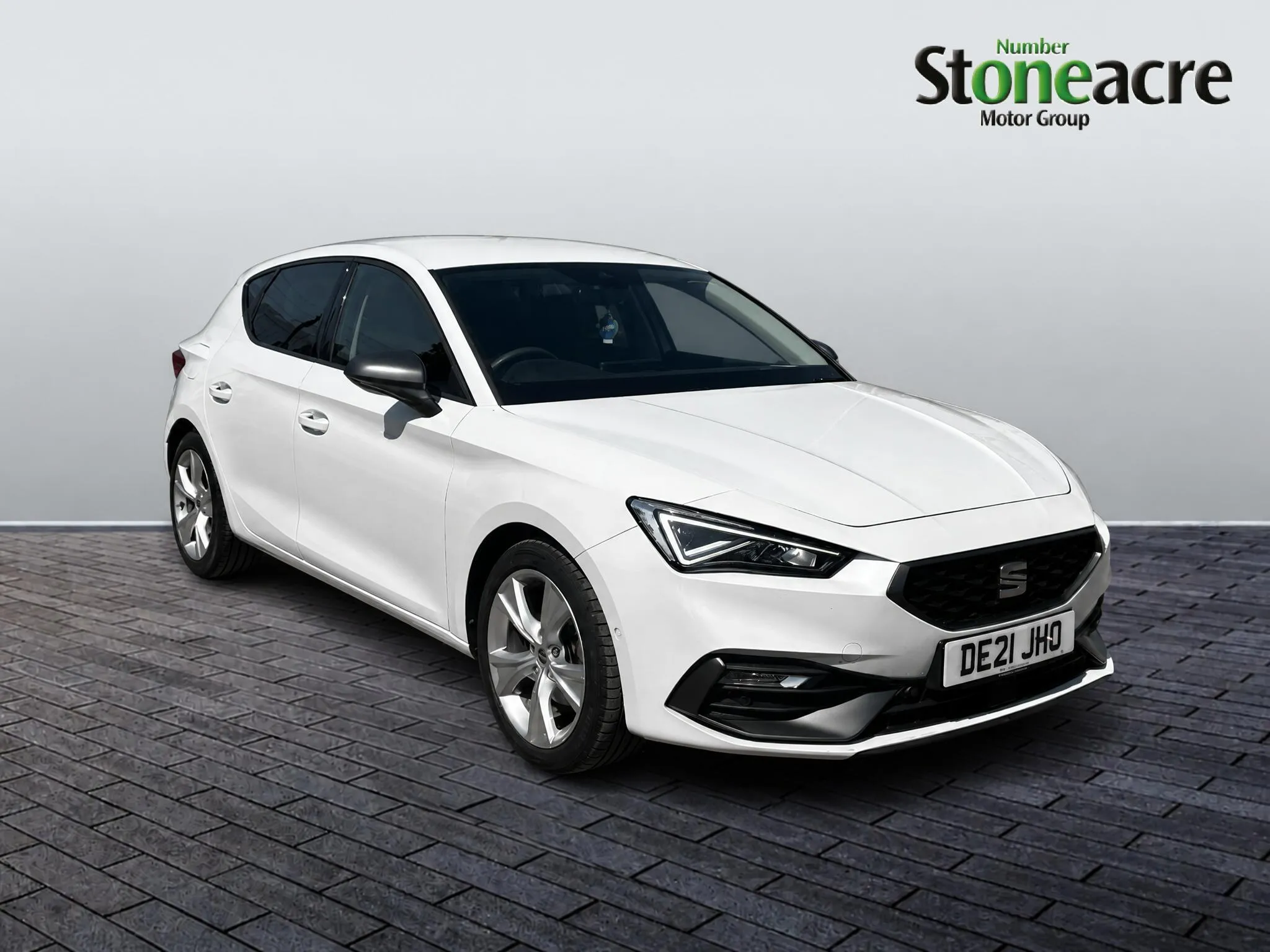 SEAT Leon listing photo