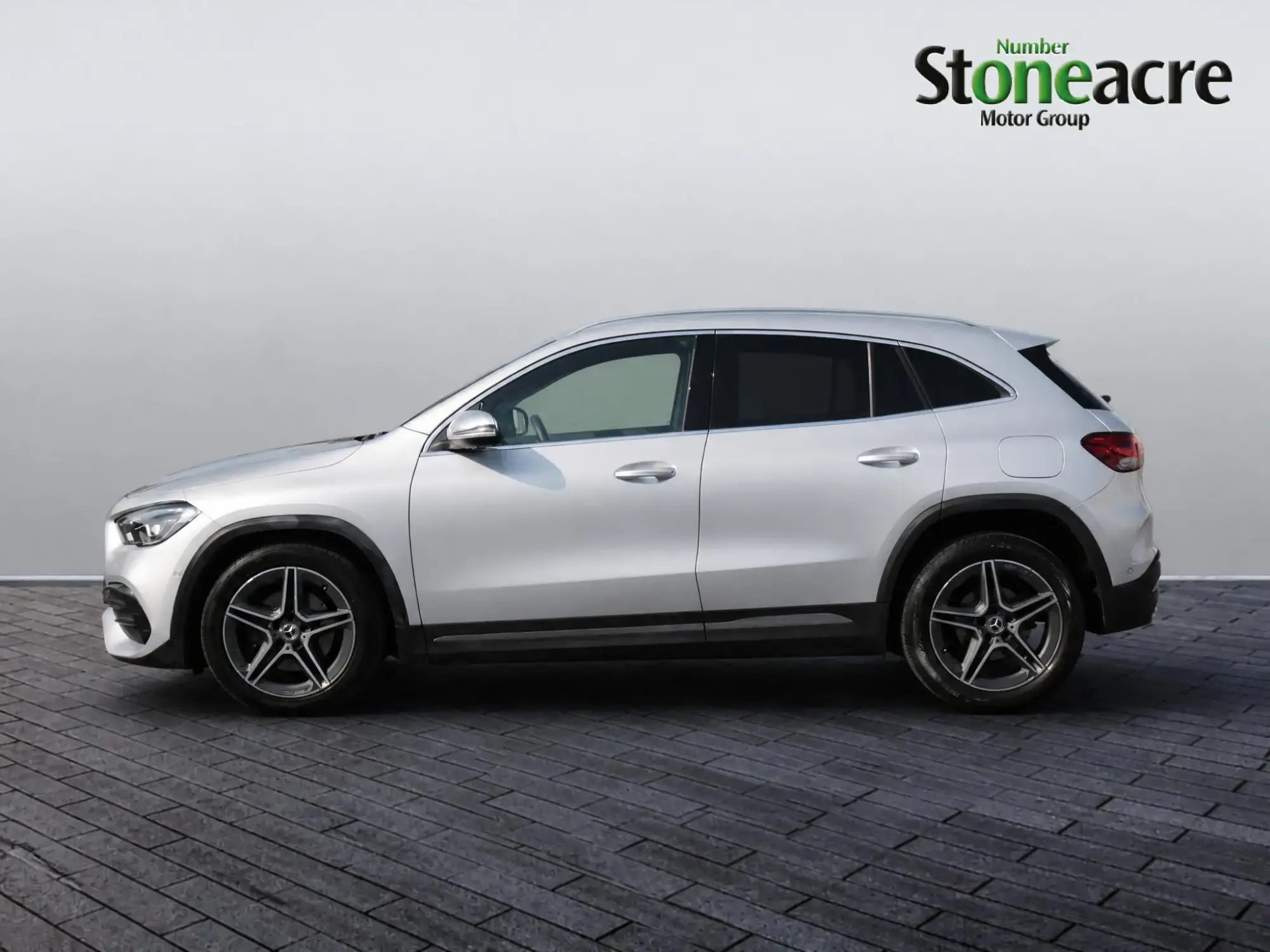 Mercedes-Benz GLA Image 6 Mercedes-Benz GLA Image 6