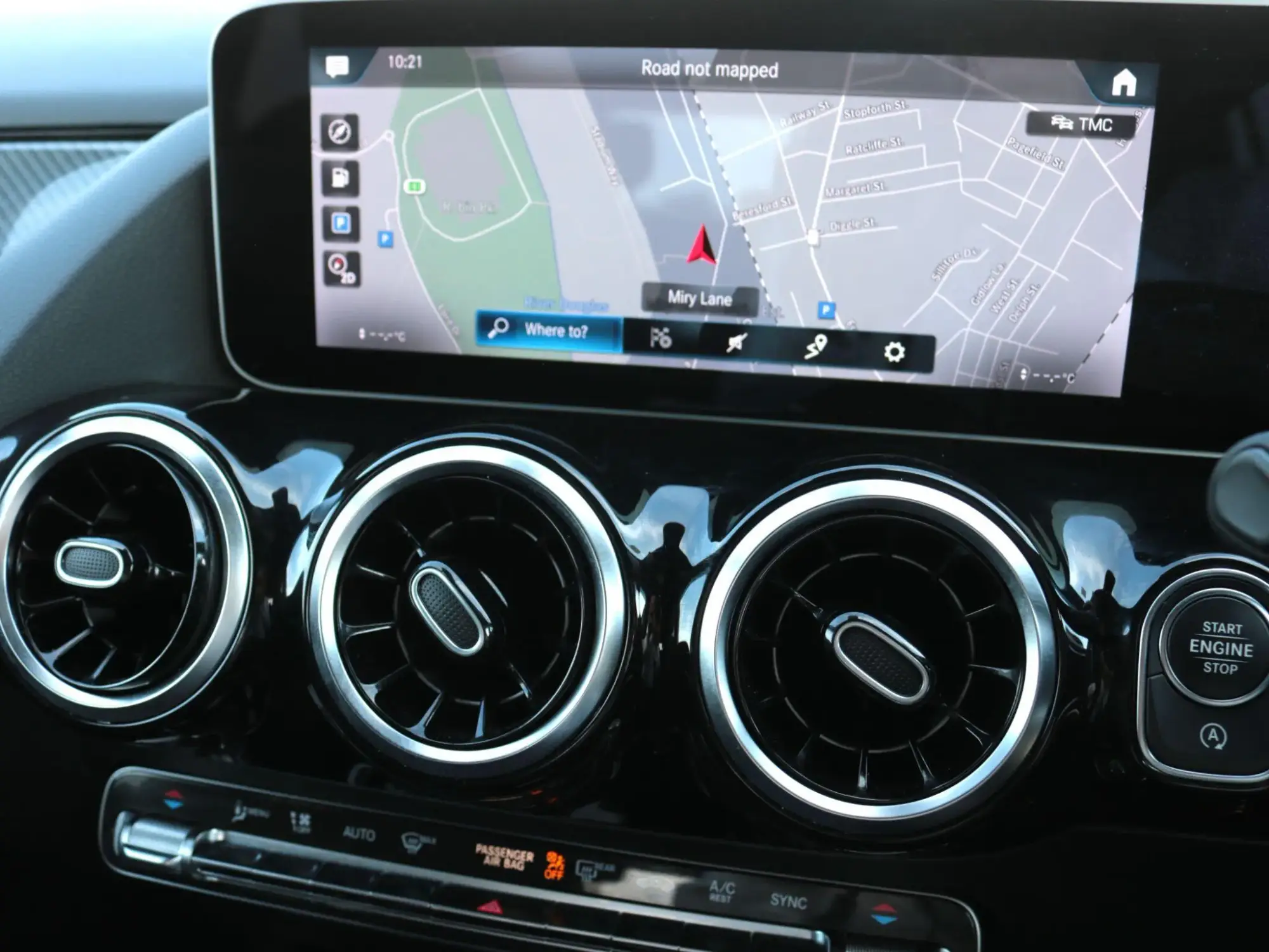 Mercedes-Benz GLA Image 20 Mercedes-Benz GLA Image 20