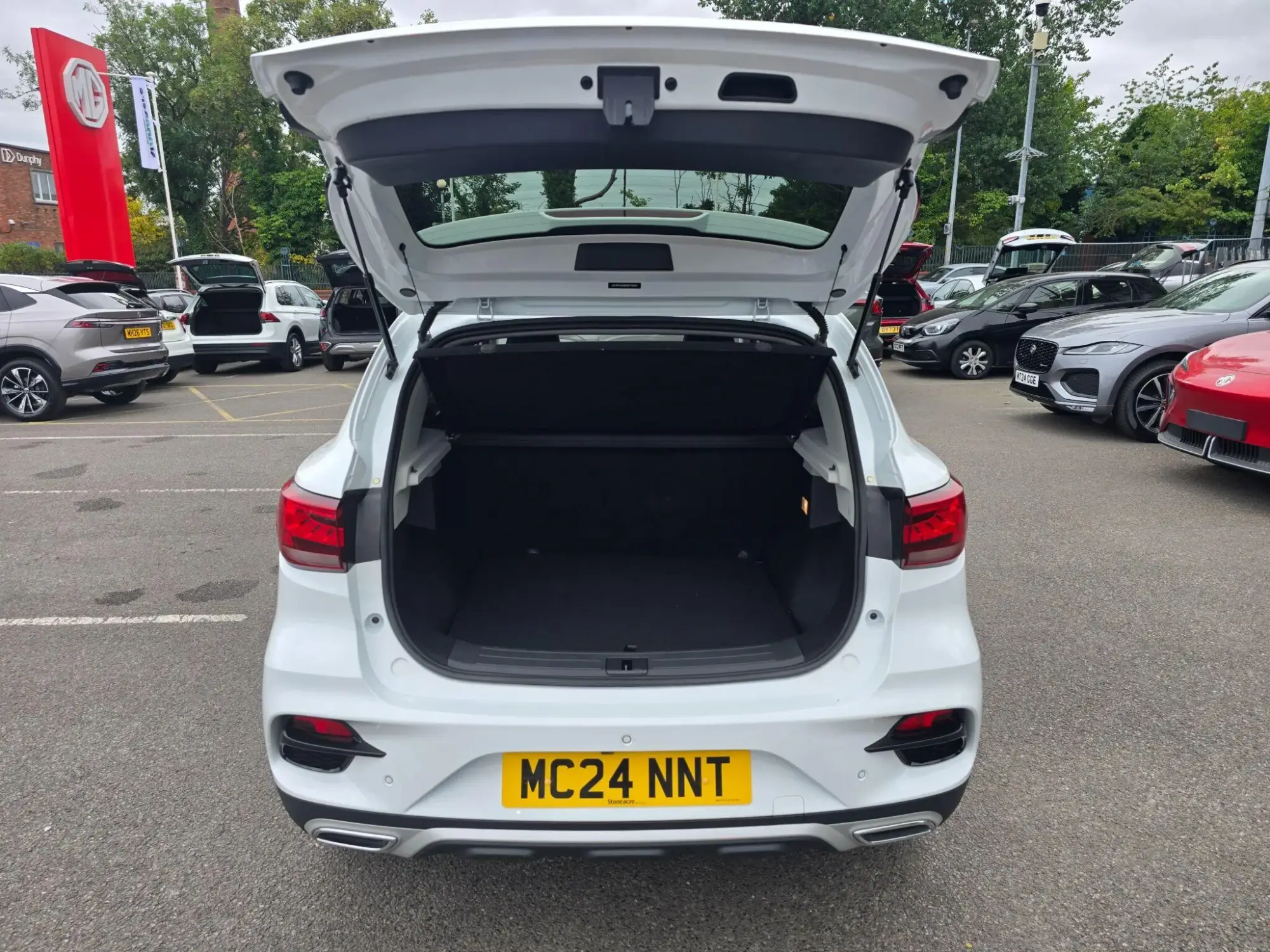 MG ZS Image 11