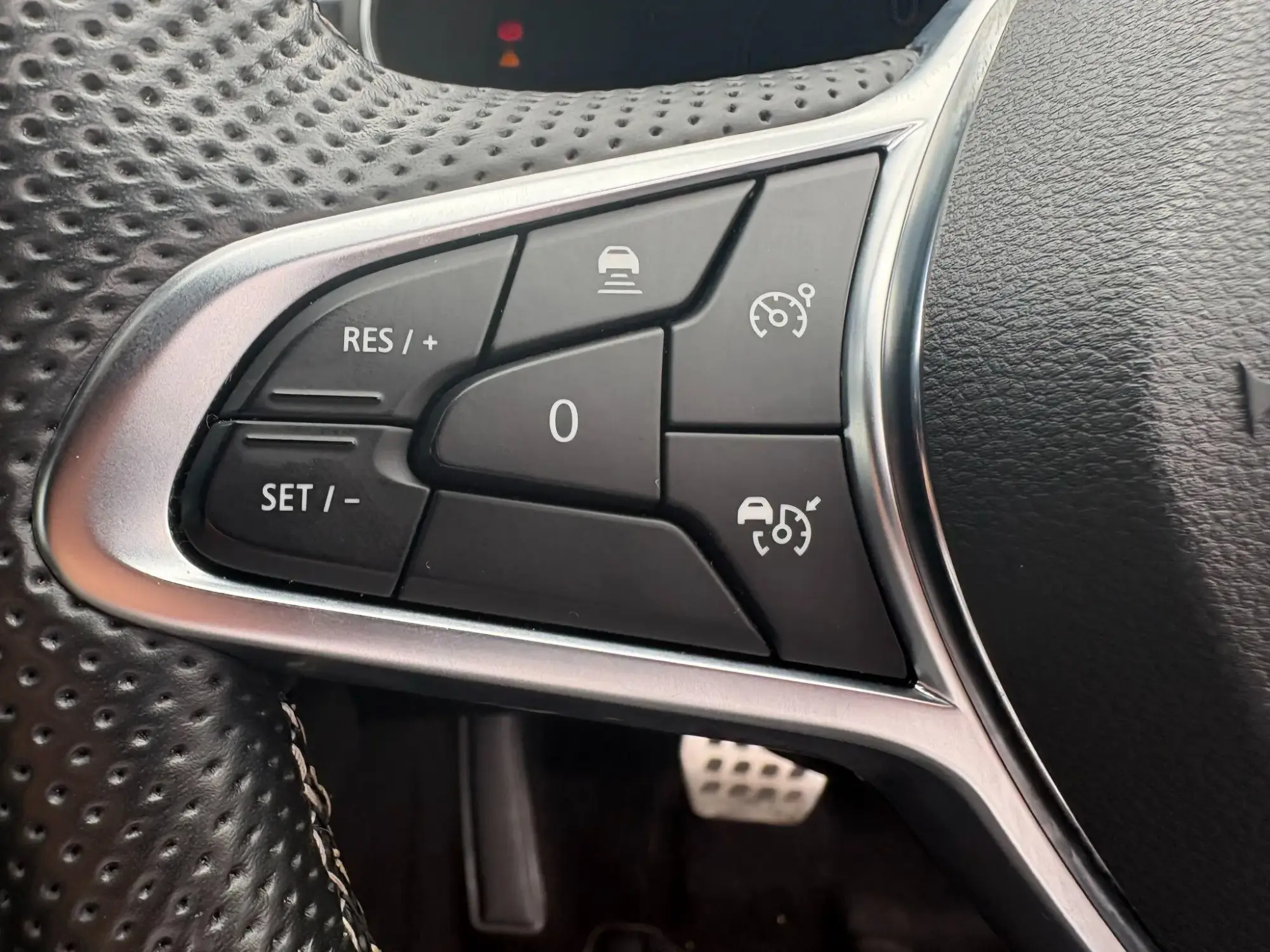 Renault Arkana E-Tech Image 18