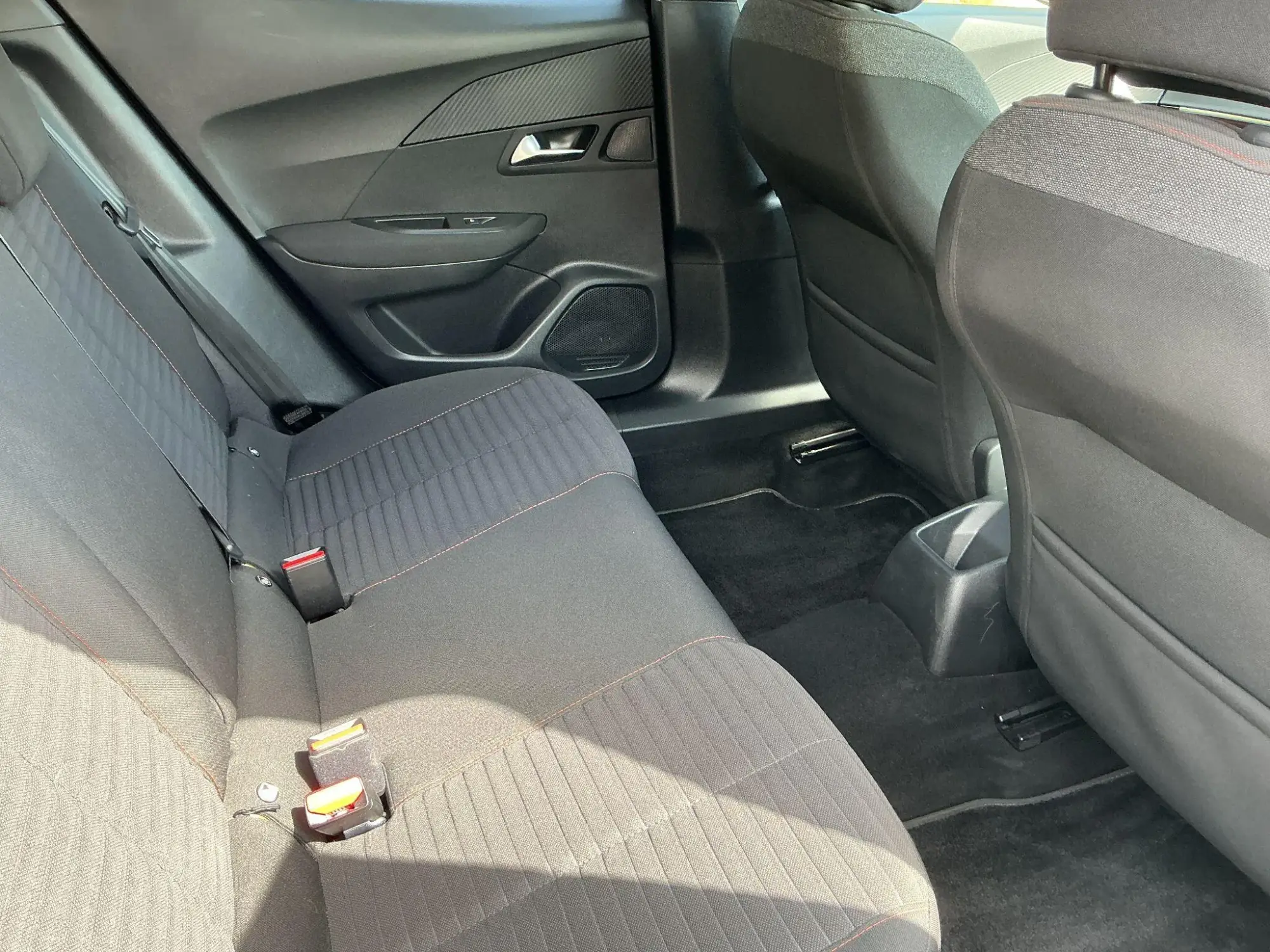 Peugeot 2008 Image 14
