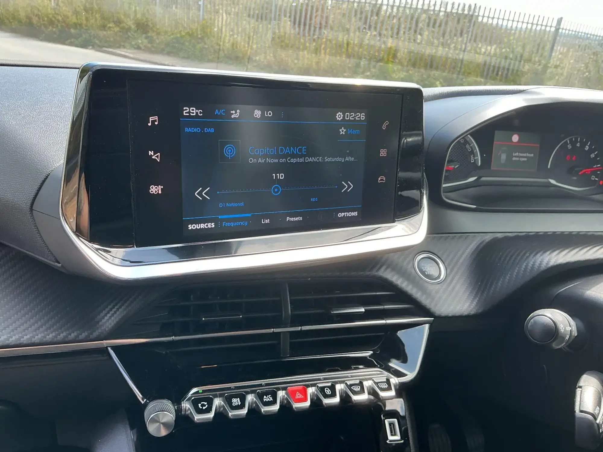 Peugeot 2008 Image 19