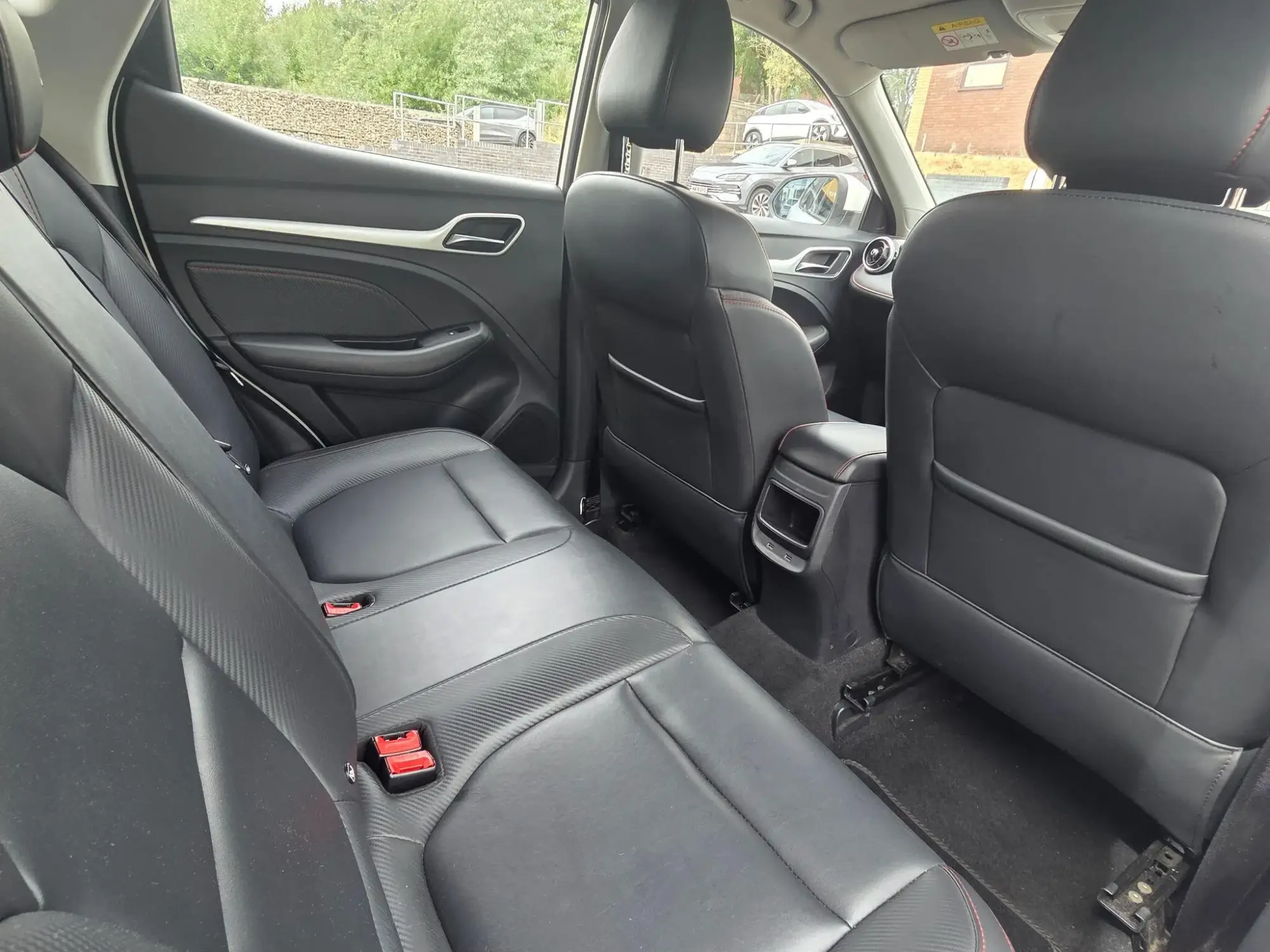 MG ZS Image 14