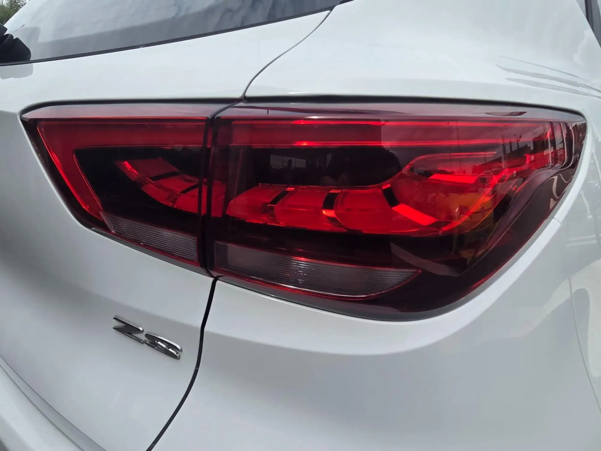 MG ZS Image 15