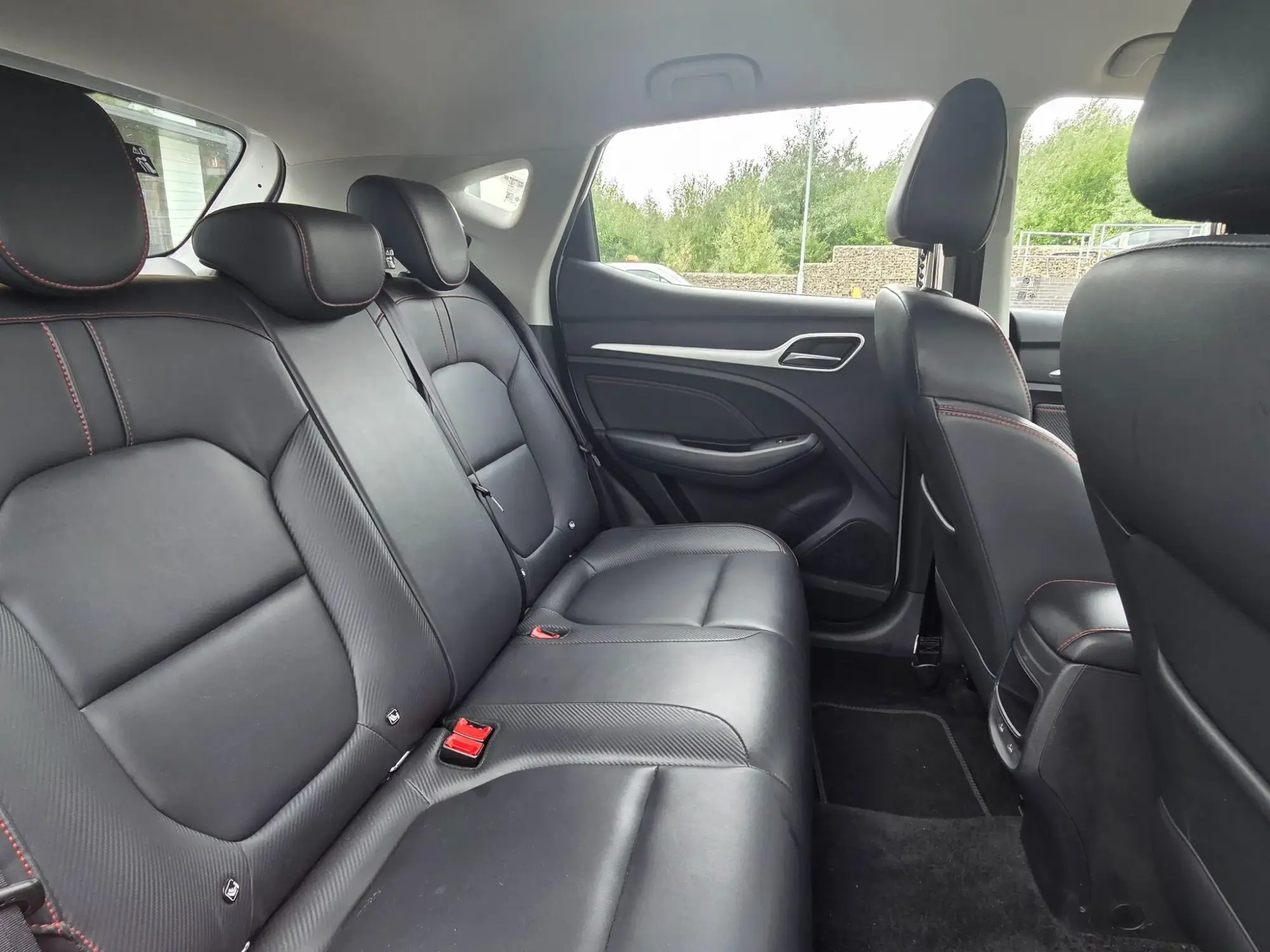 MG ZS Image 17