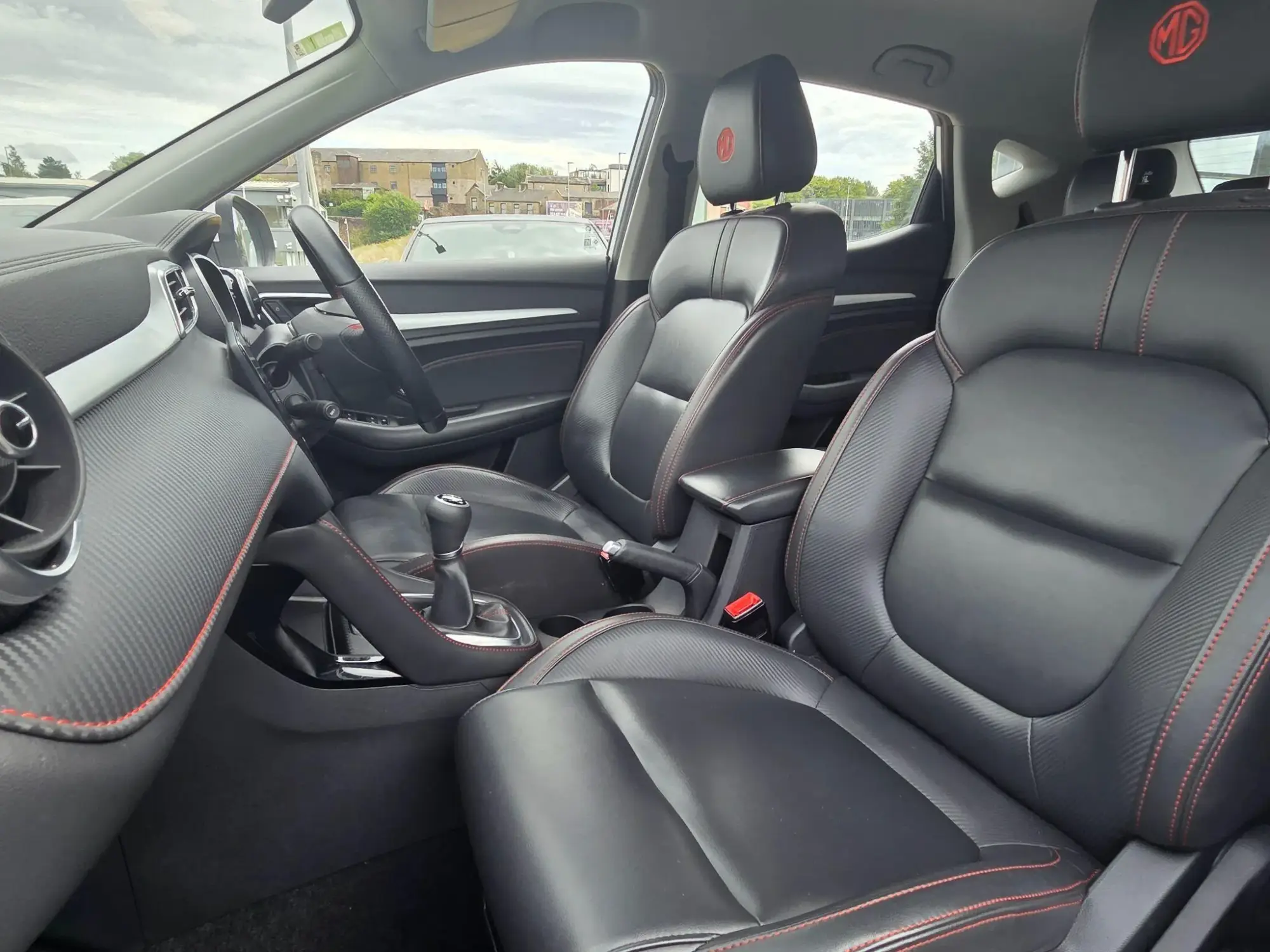 MG ZS Image 21