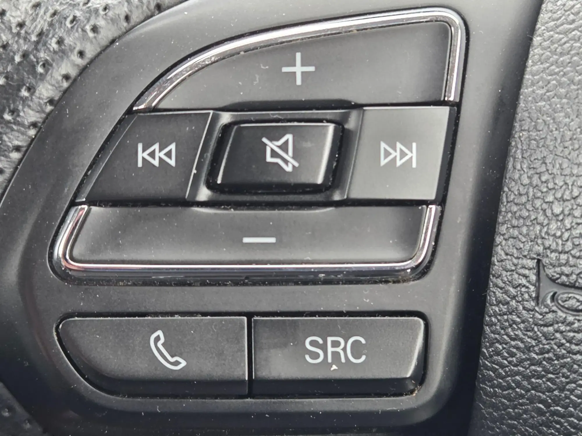 MG ZS Image 24