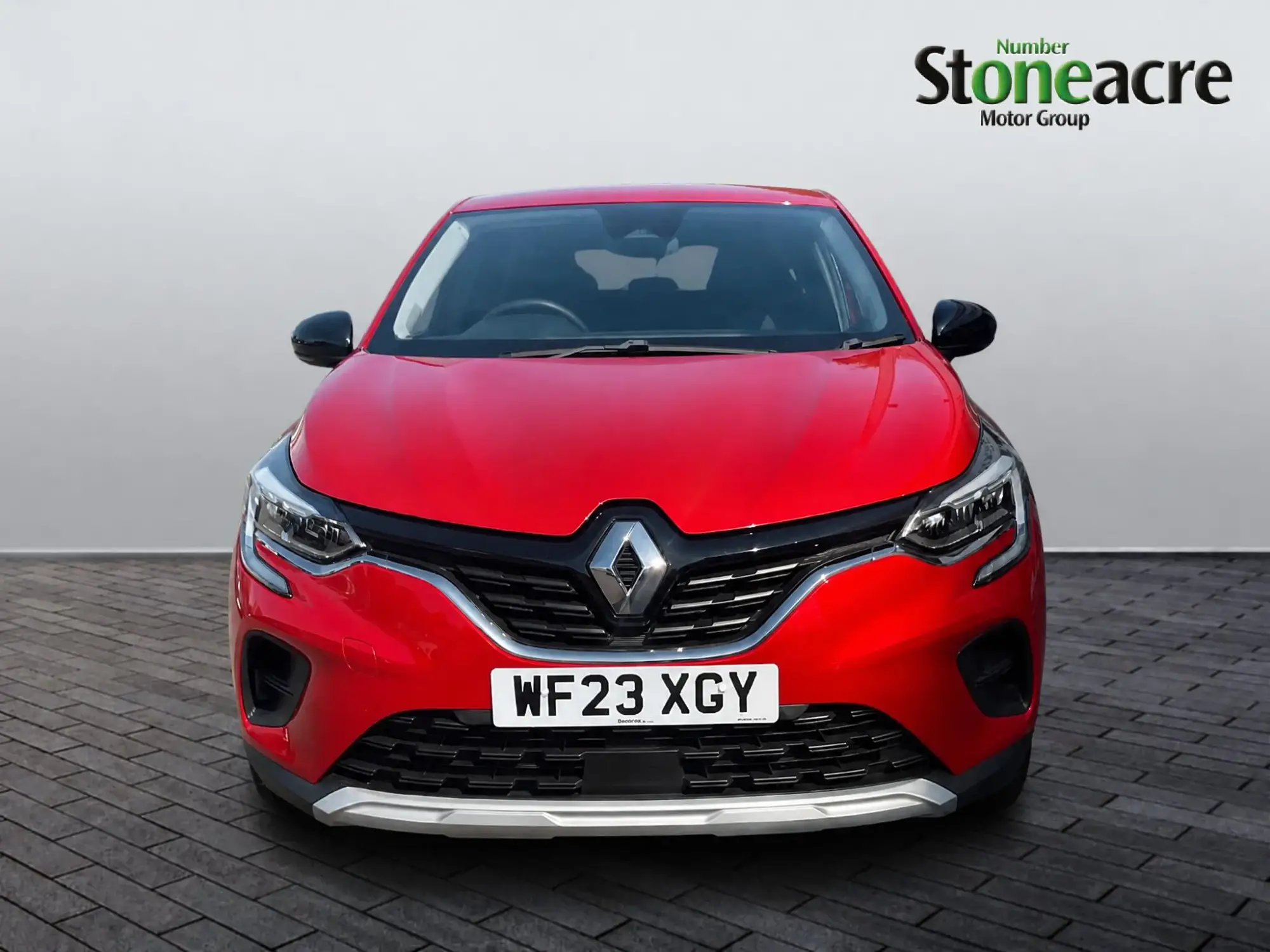 Renault Captur E-Tech Image 2 Renault Captur E-Tech Image 2