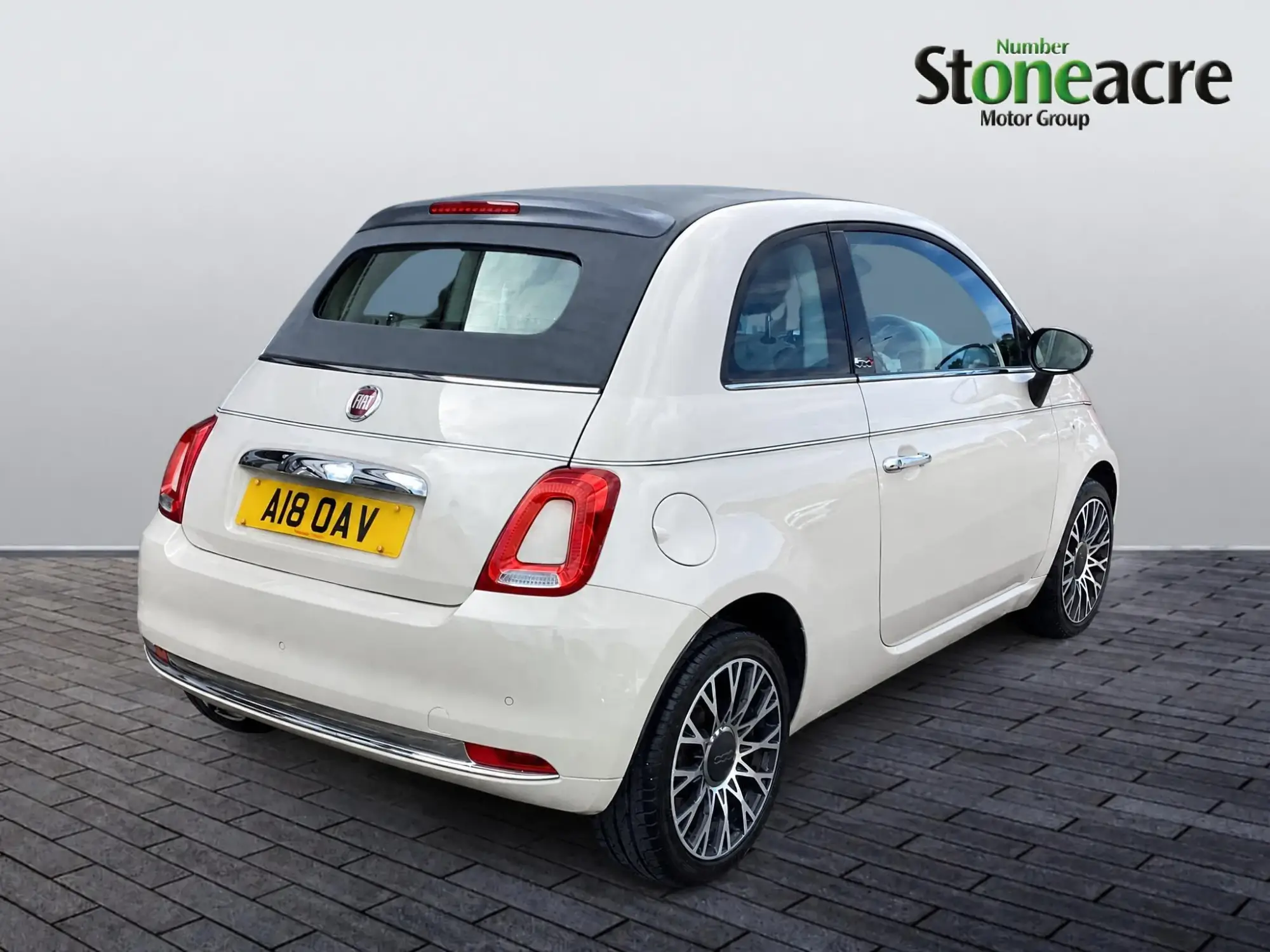 Fiat 500c 1.2 Collezione Euro 6 (s/s) 2dr A18OAV Image 3 Fiat 500c 1.2 Collezione Euro 6 (s/s) 2dr A18OAV Image 3
