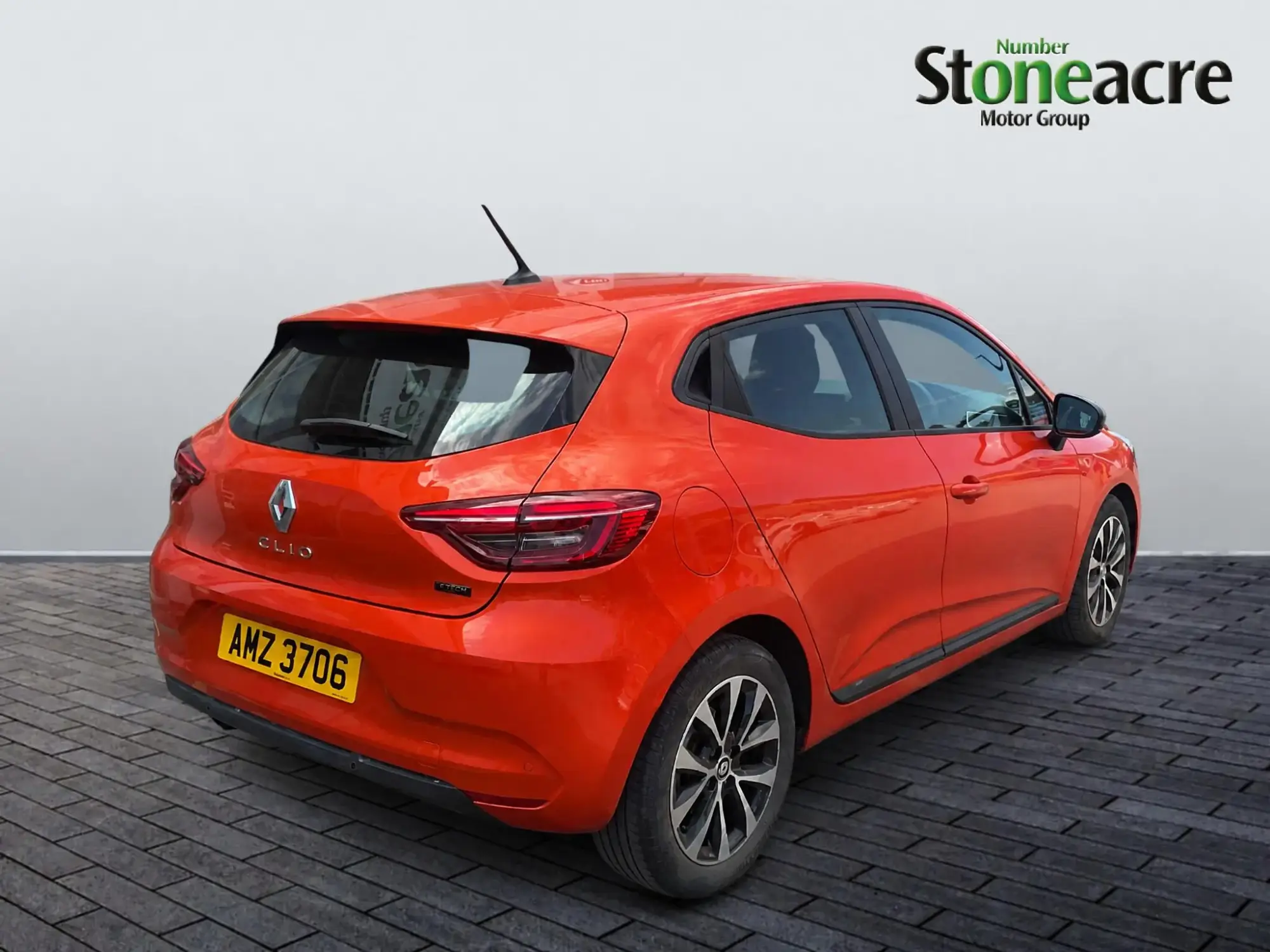 Renault Clio E-Tech Image 8