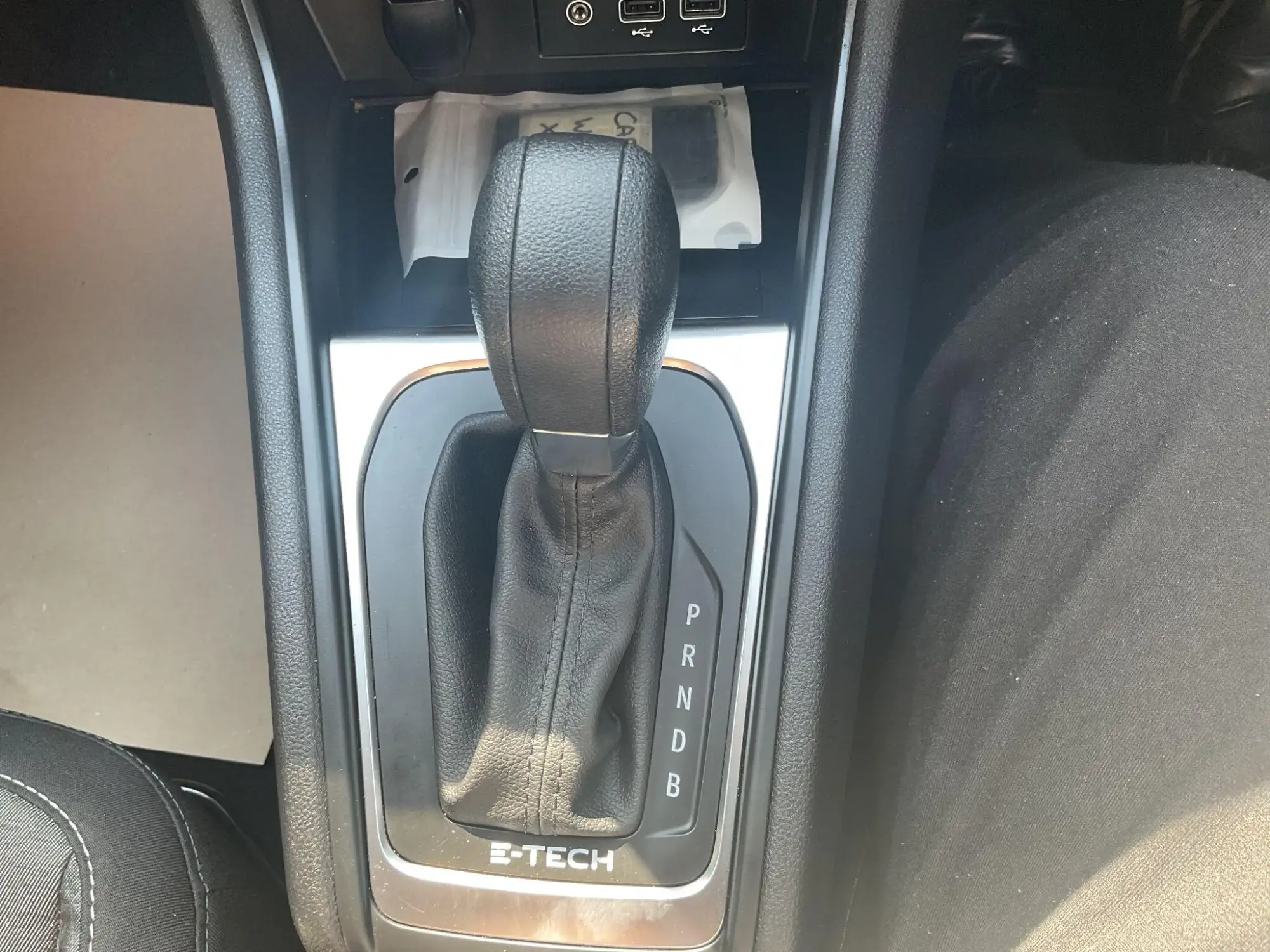 Renault Captur E-Tech Image 9 Renault Captur E-Tech Image 9