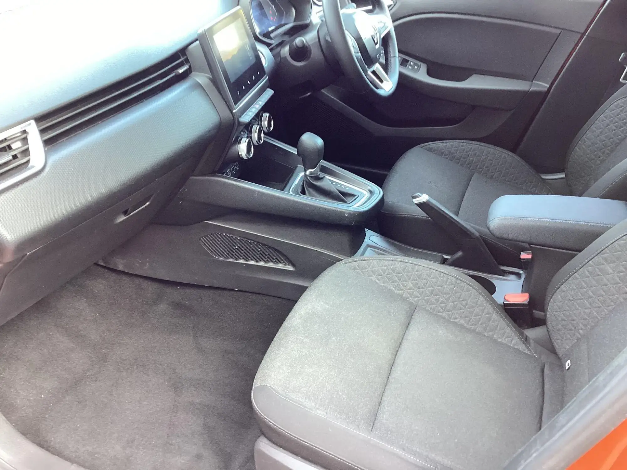 Renault Clio E-Tech Image 10