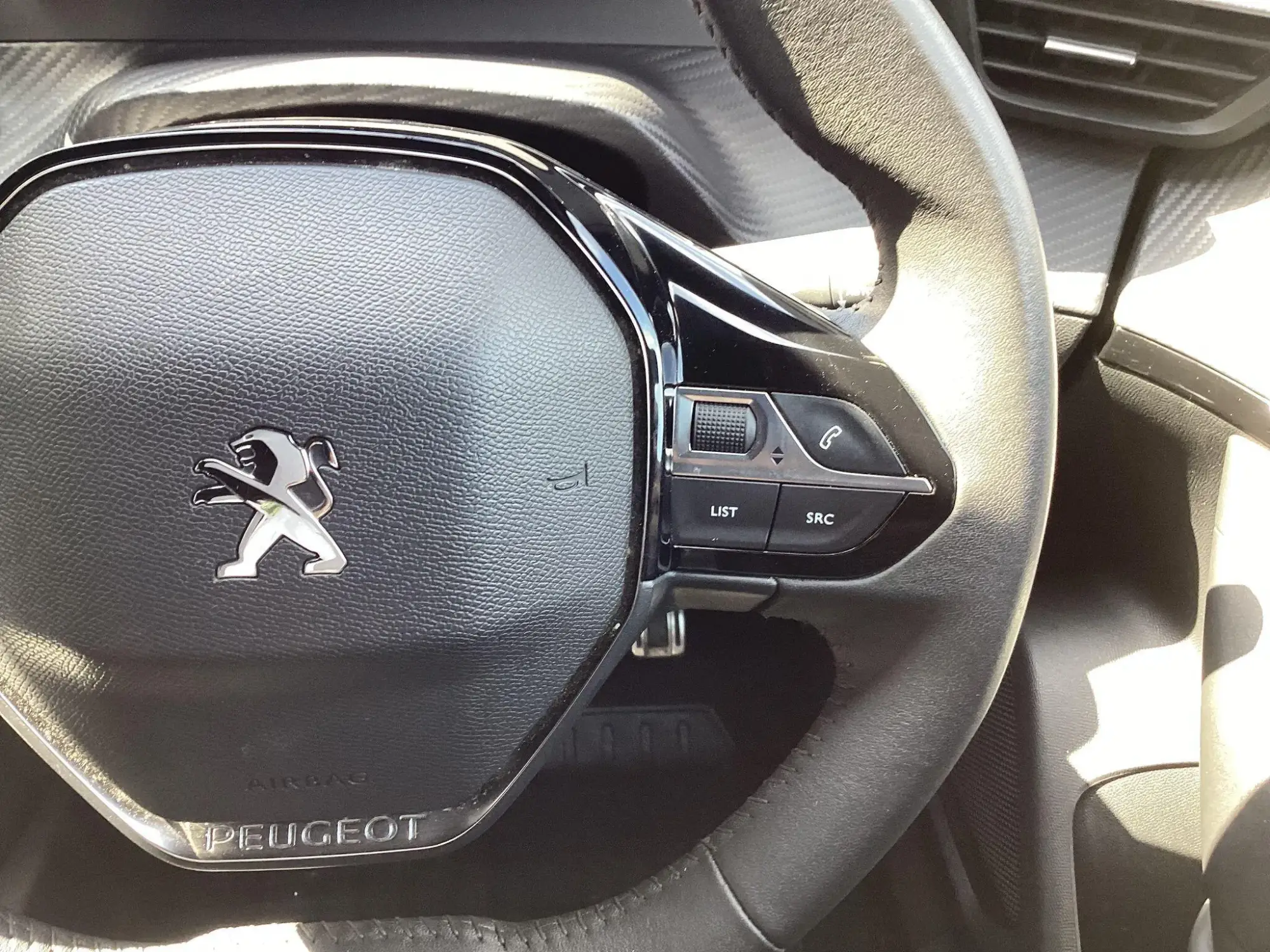 Peugeot 2008 Image 16