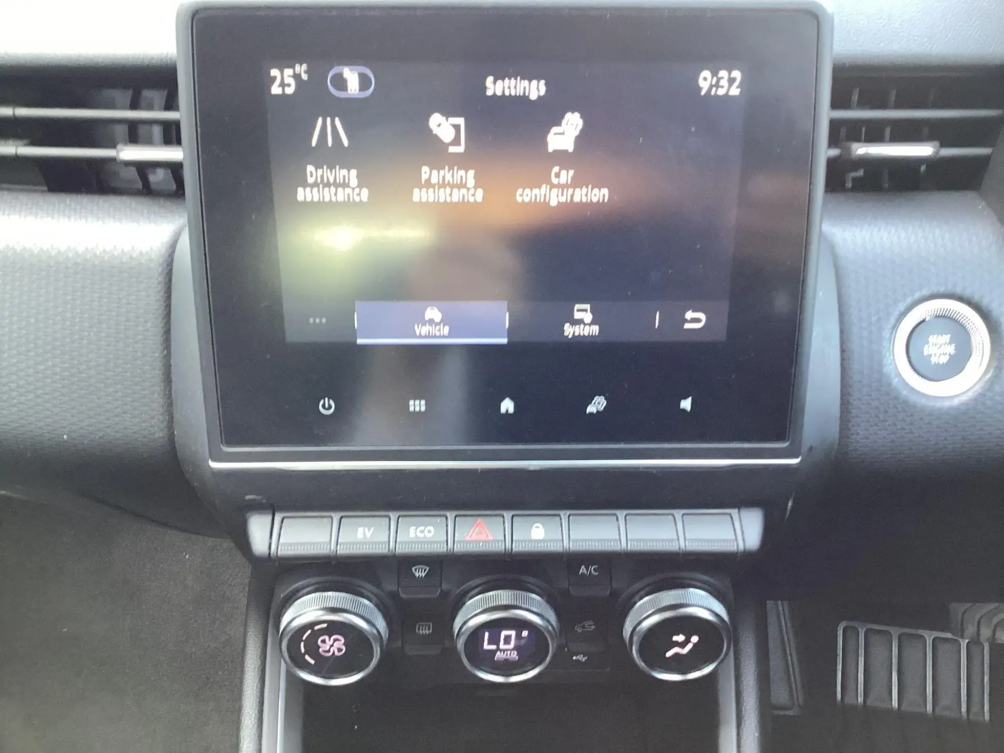Renault Clio E-Tech Image 27