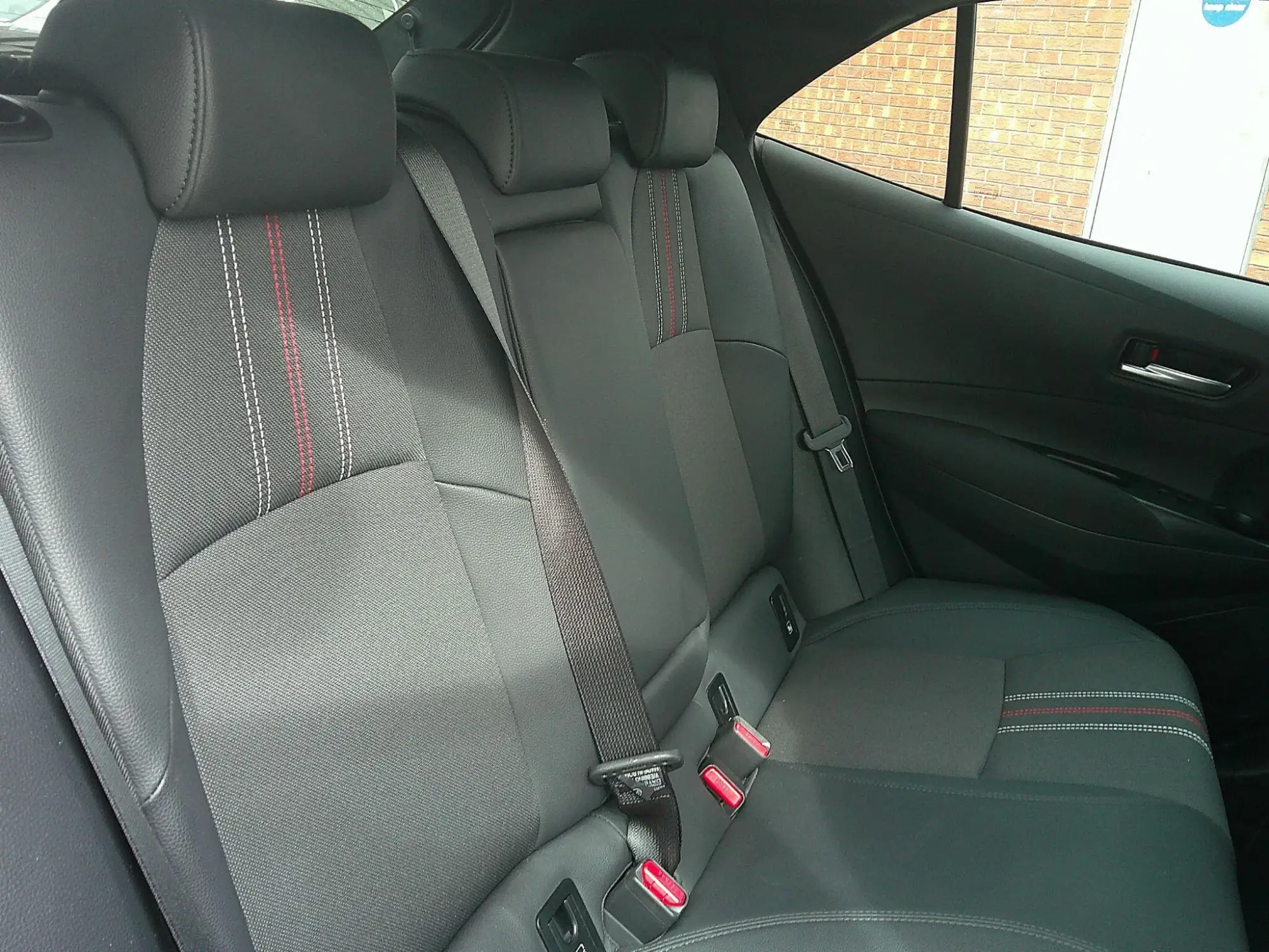 Toyota Corolla Hatchback Image 11