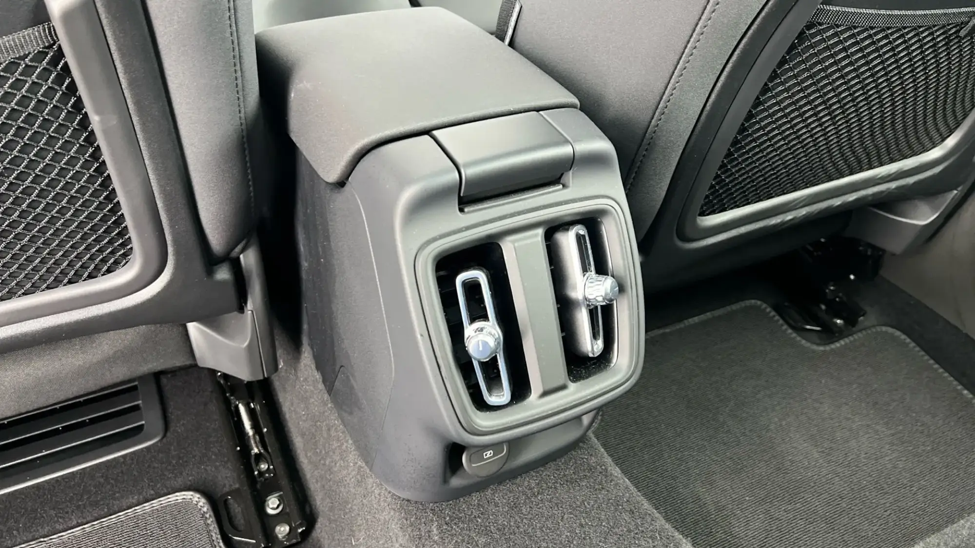 Polestar 2 Image 20 Polestar 2 Image 20