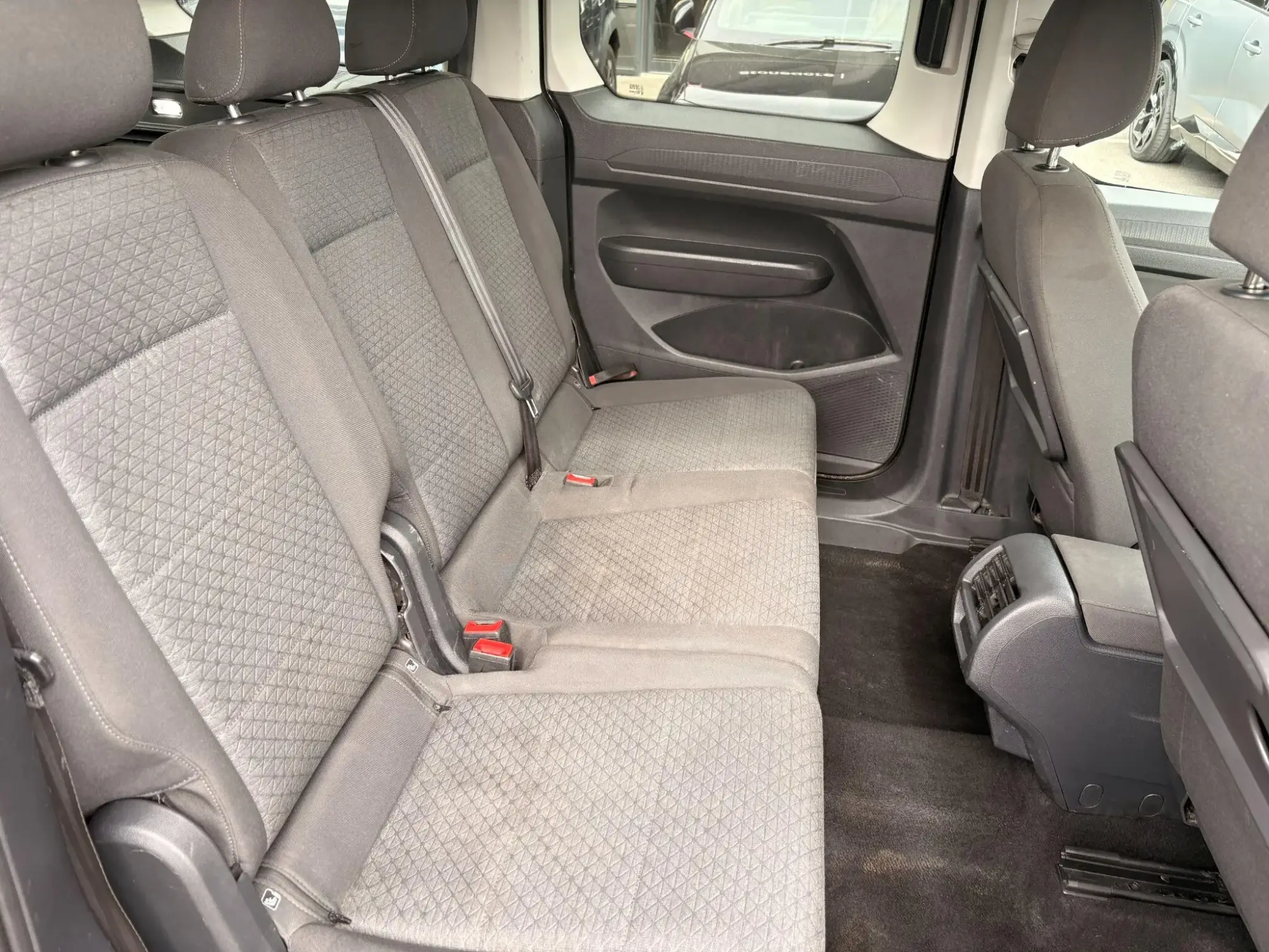 Ford Tourneo Connect Image 17 Ford Tourneo Connect Image 17
