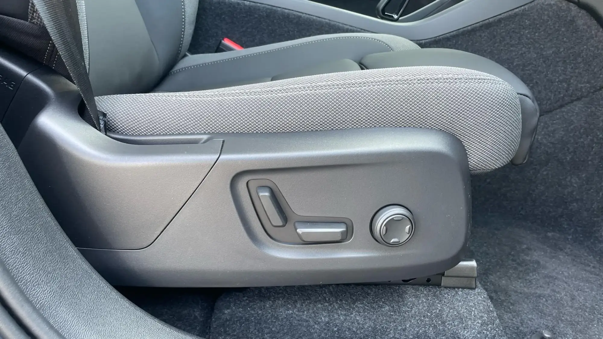 Volvo EX40 Image 27