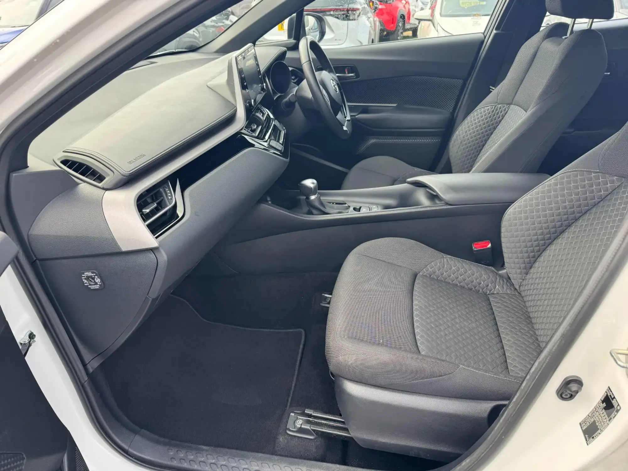 Toyota C-HR Self-Charging Hybrid Image 13 Toyota C-HR Self-Charging Hybrid Image 13
