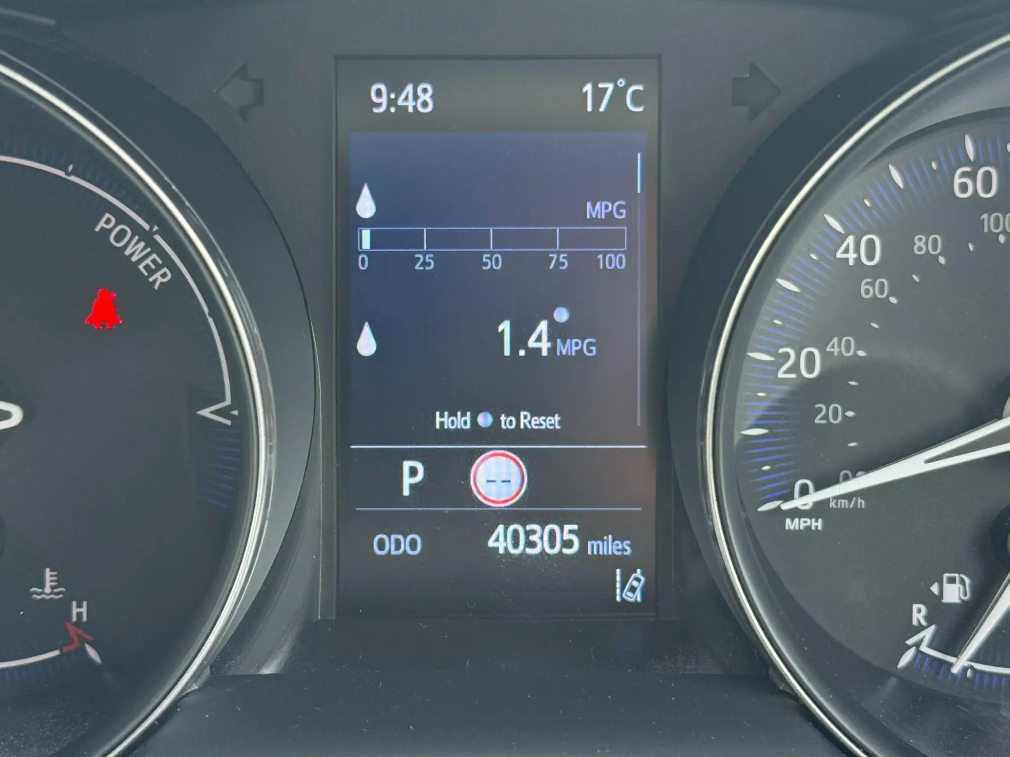 Toyota C-HR Self-Charging Hybrid Image 17 Toyota C-HR Self-Charging Hybrid Image 17