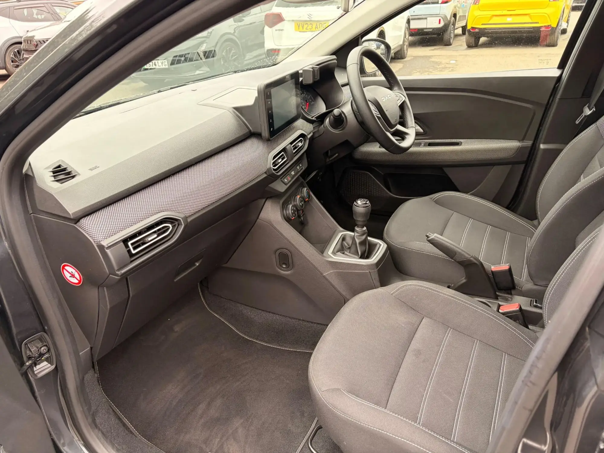 Dacia Sandero Image 12