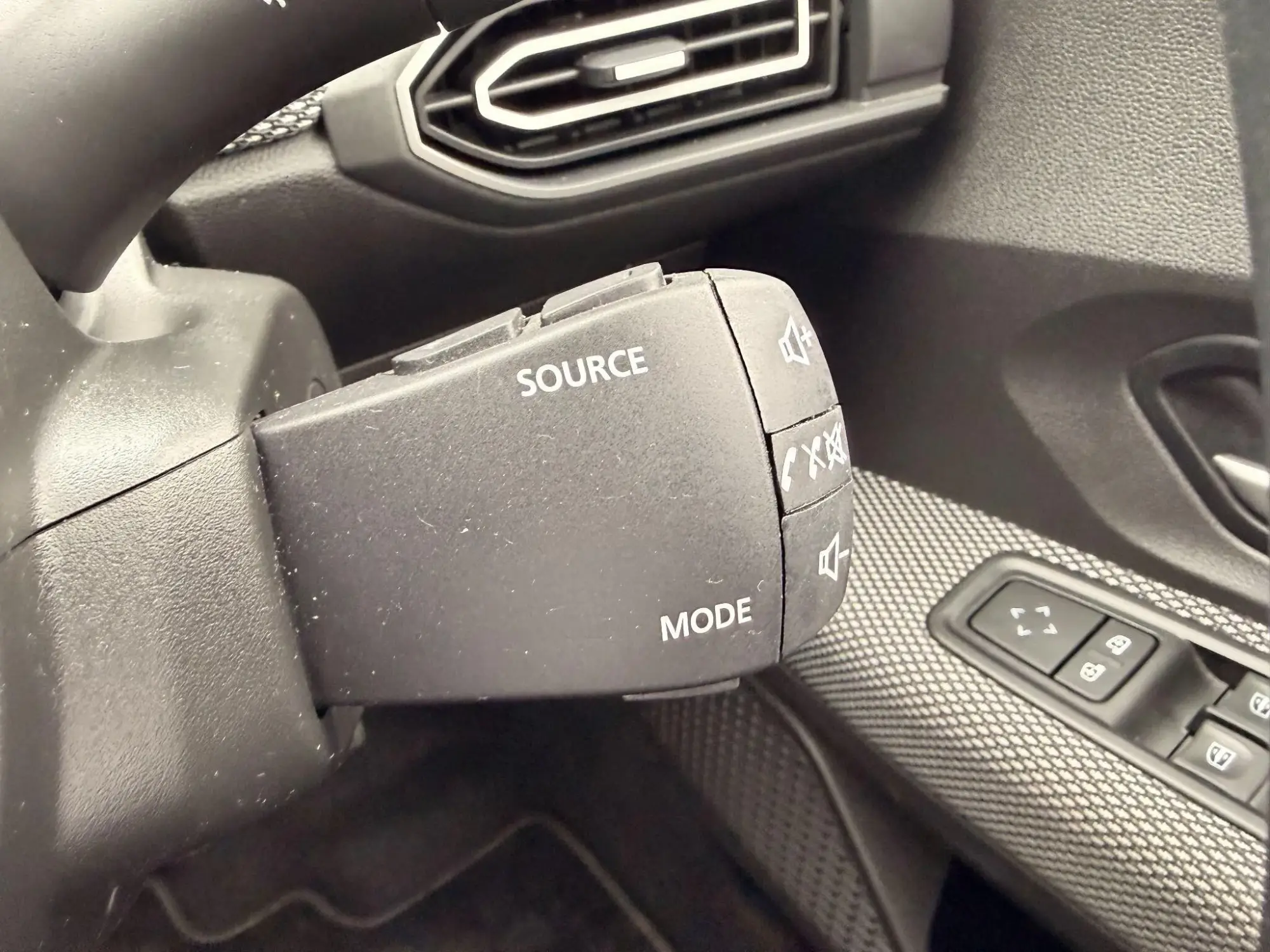 Dacia Sandero Image 18