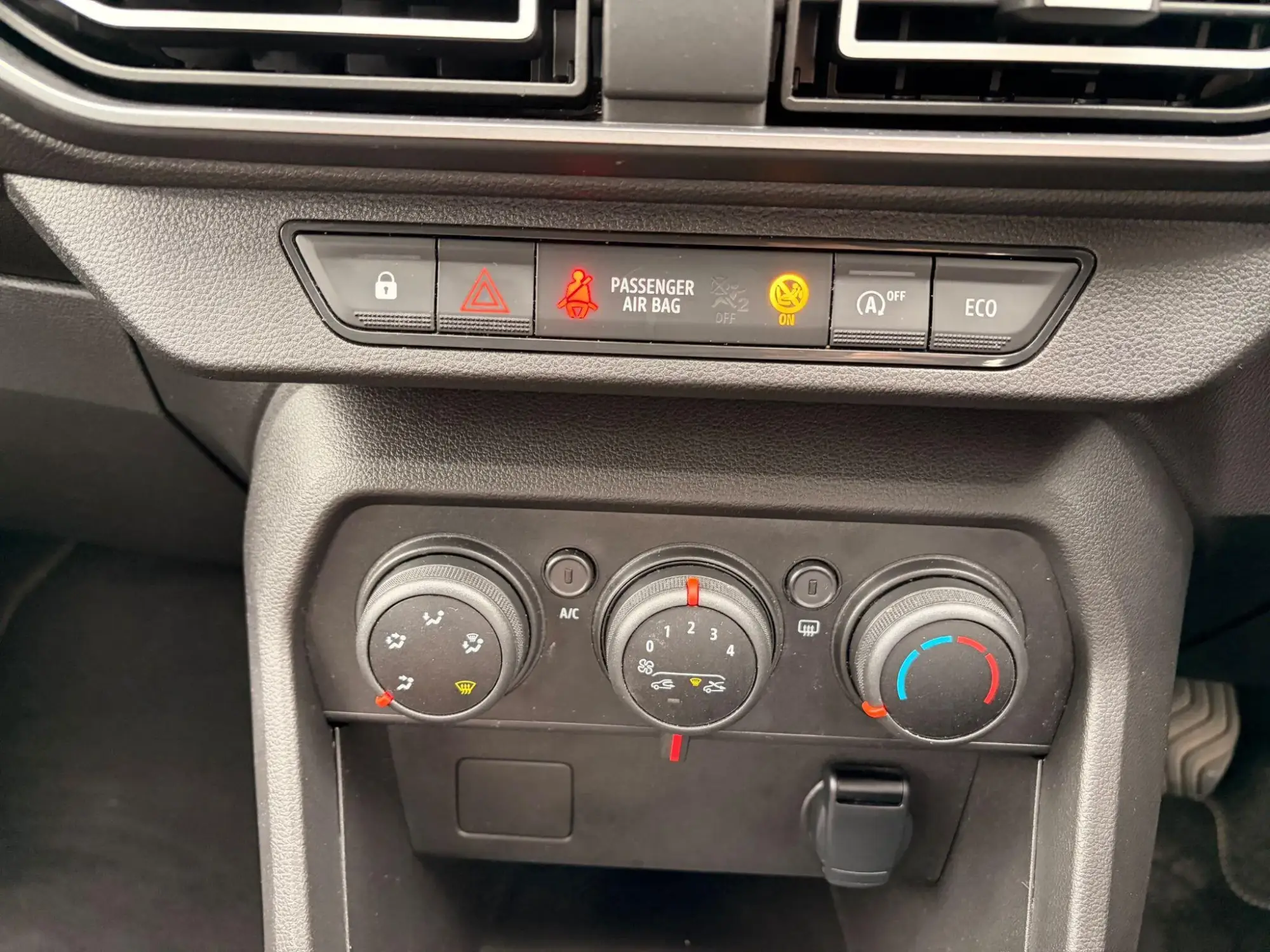 Dacia Sandero Image 21