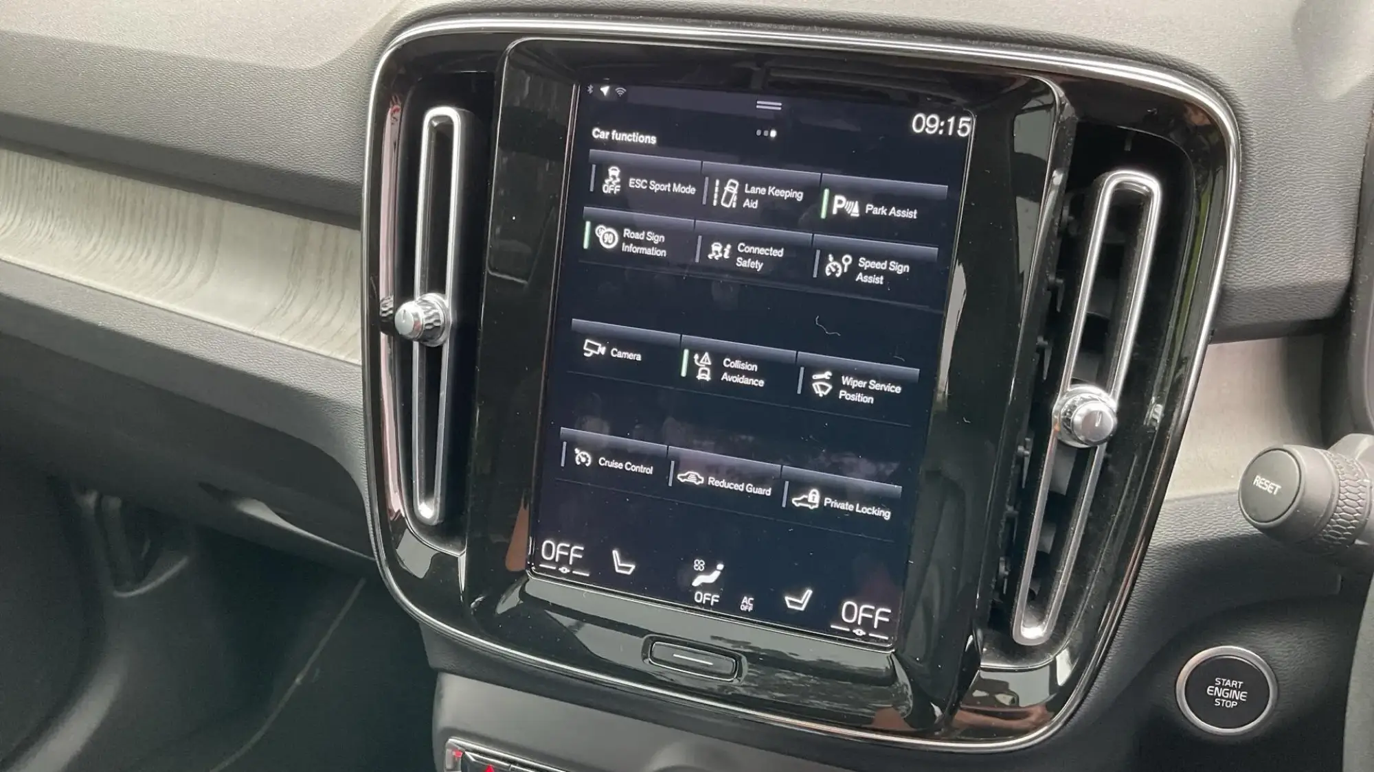 Volvo XC40 Image 17