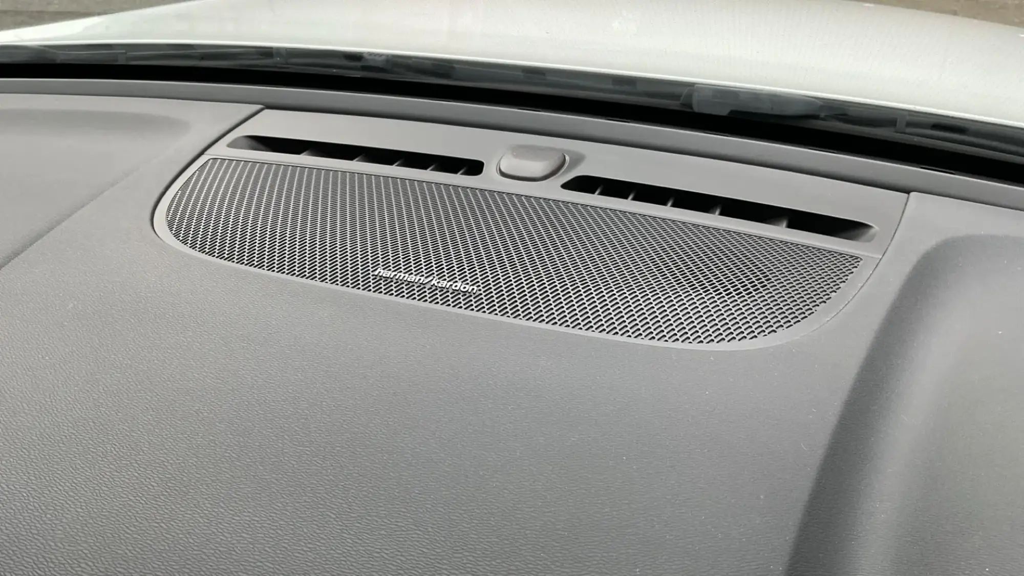 Volvo XC40 Image 25