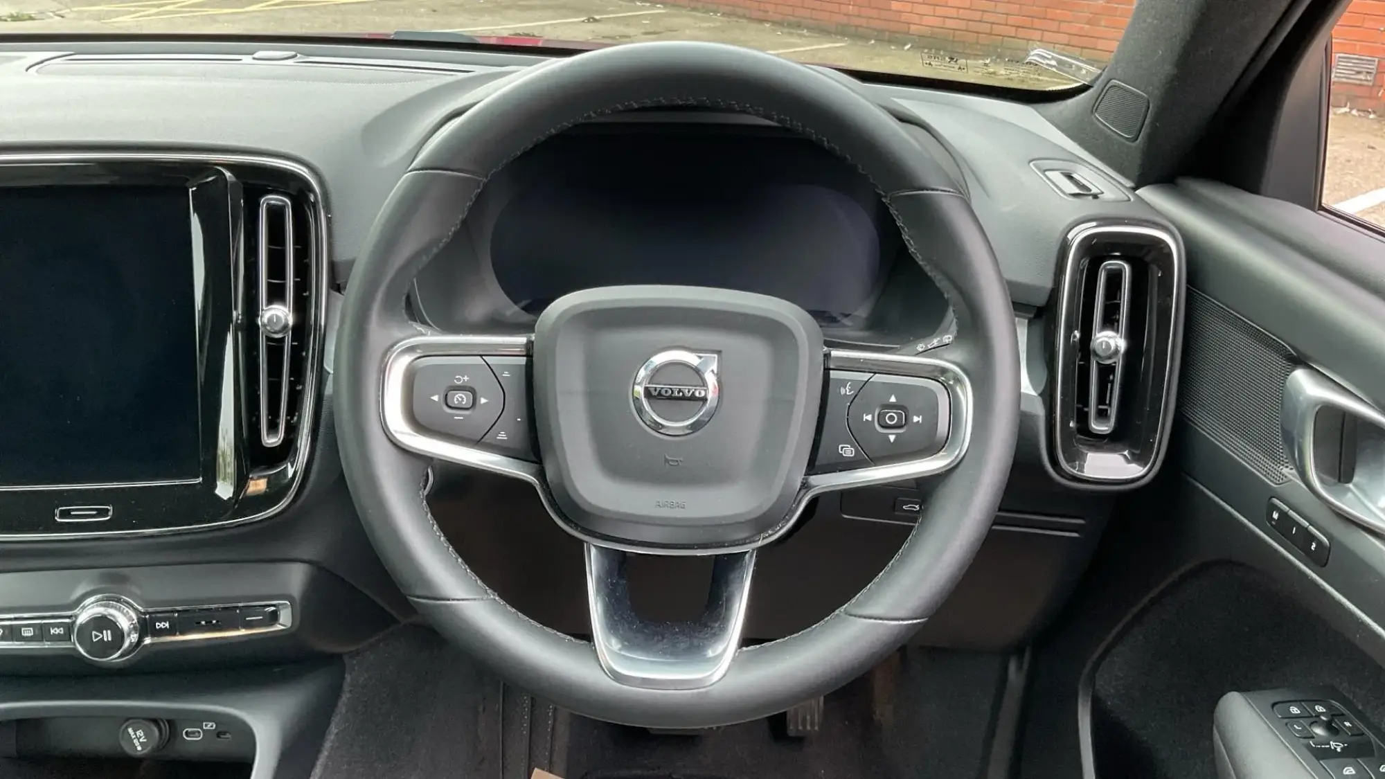 Volvo XC40 Image 10