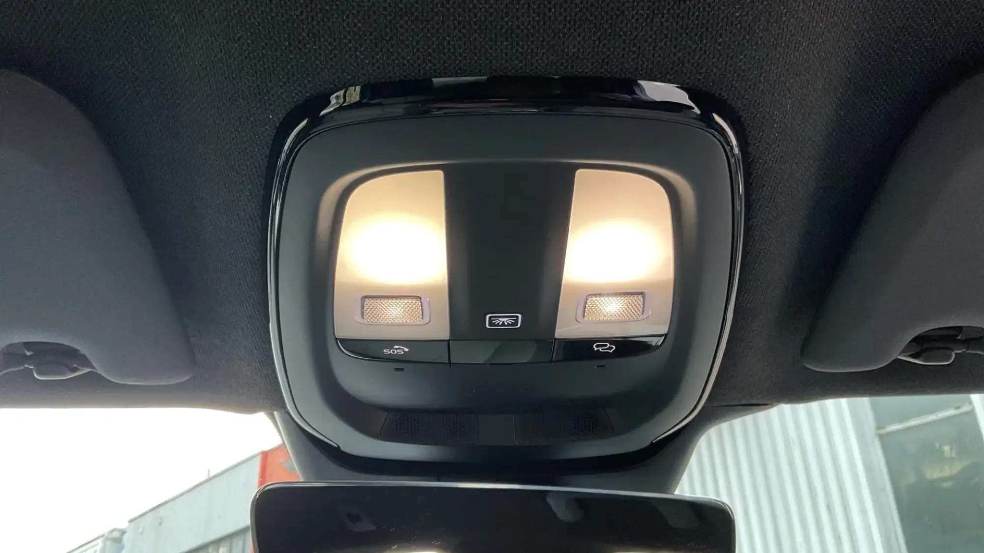 Volvo XC40 Image 28