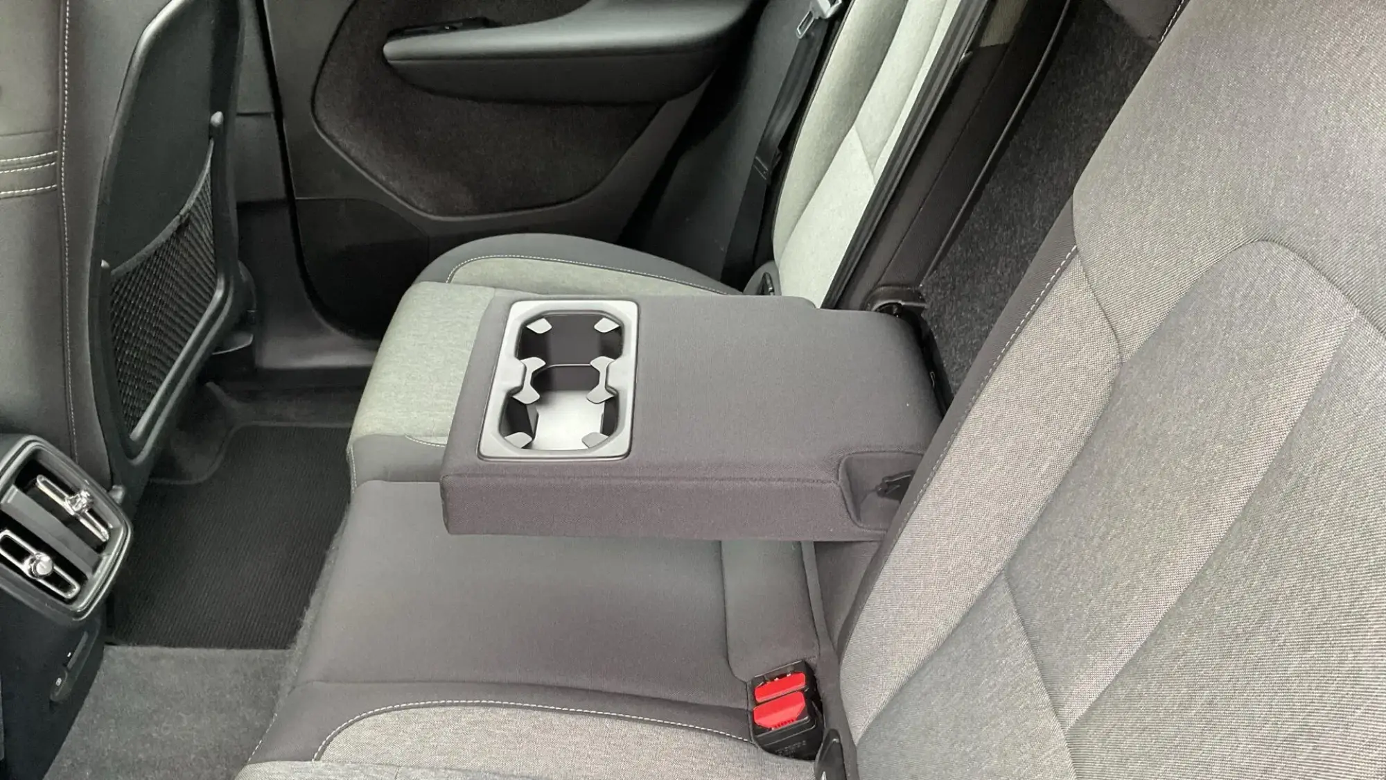 Volvo XC40 Image 34