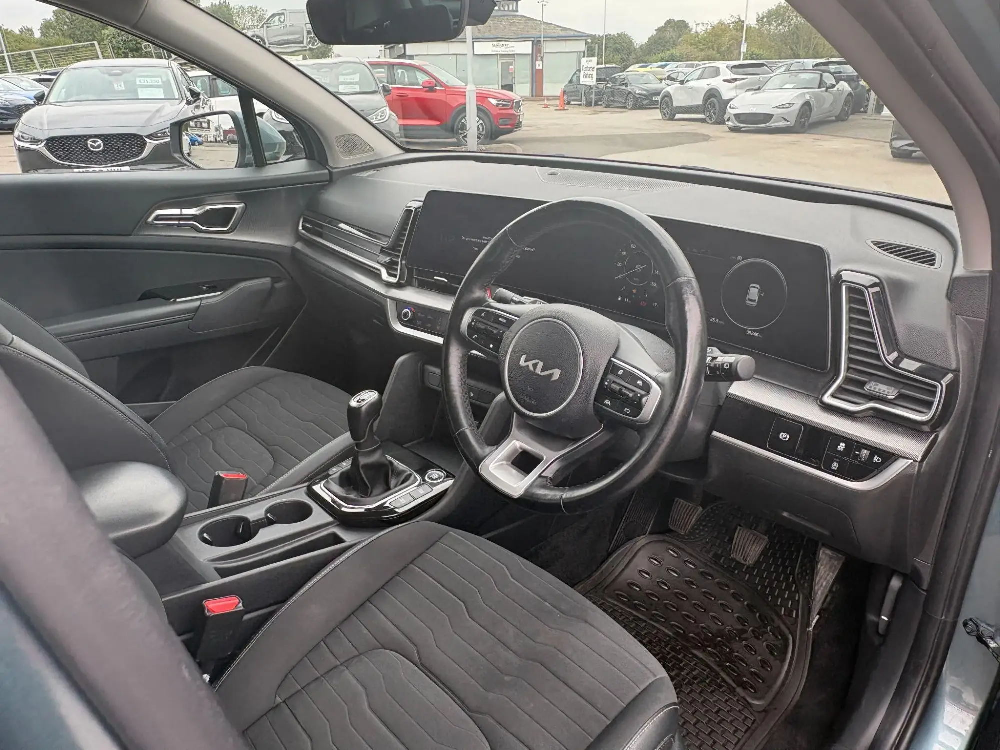 Kia Sportage Image 8