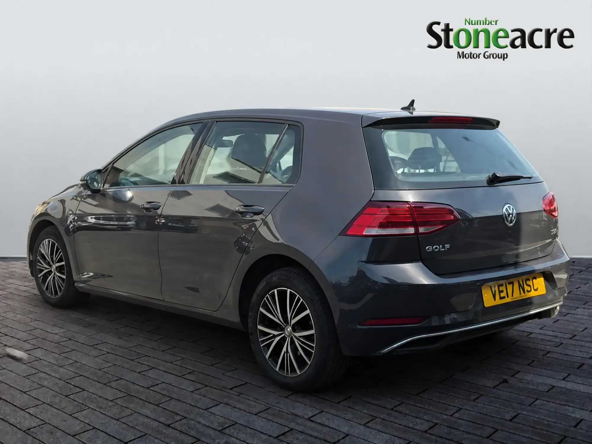Volkswagen Golf Image 4