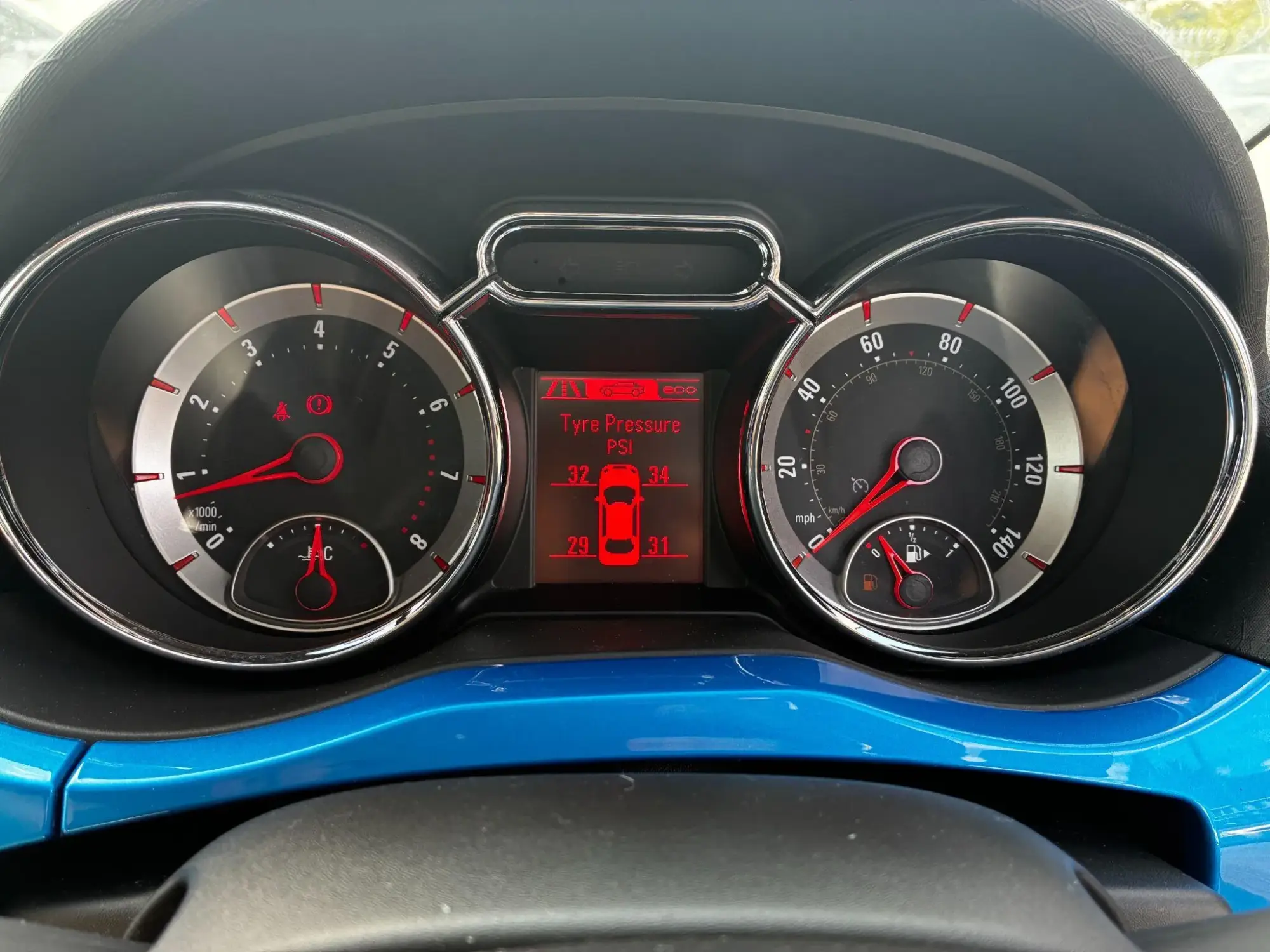 Vauxhall Adam Image 30