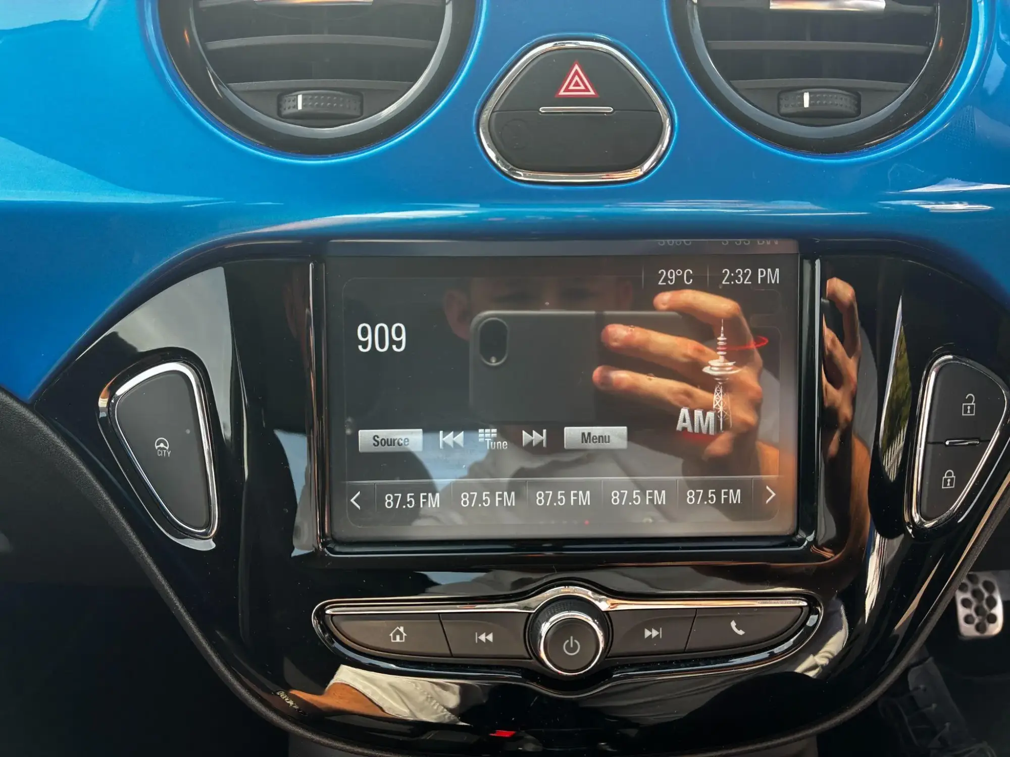 Vauxhall Adam Image 33