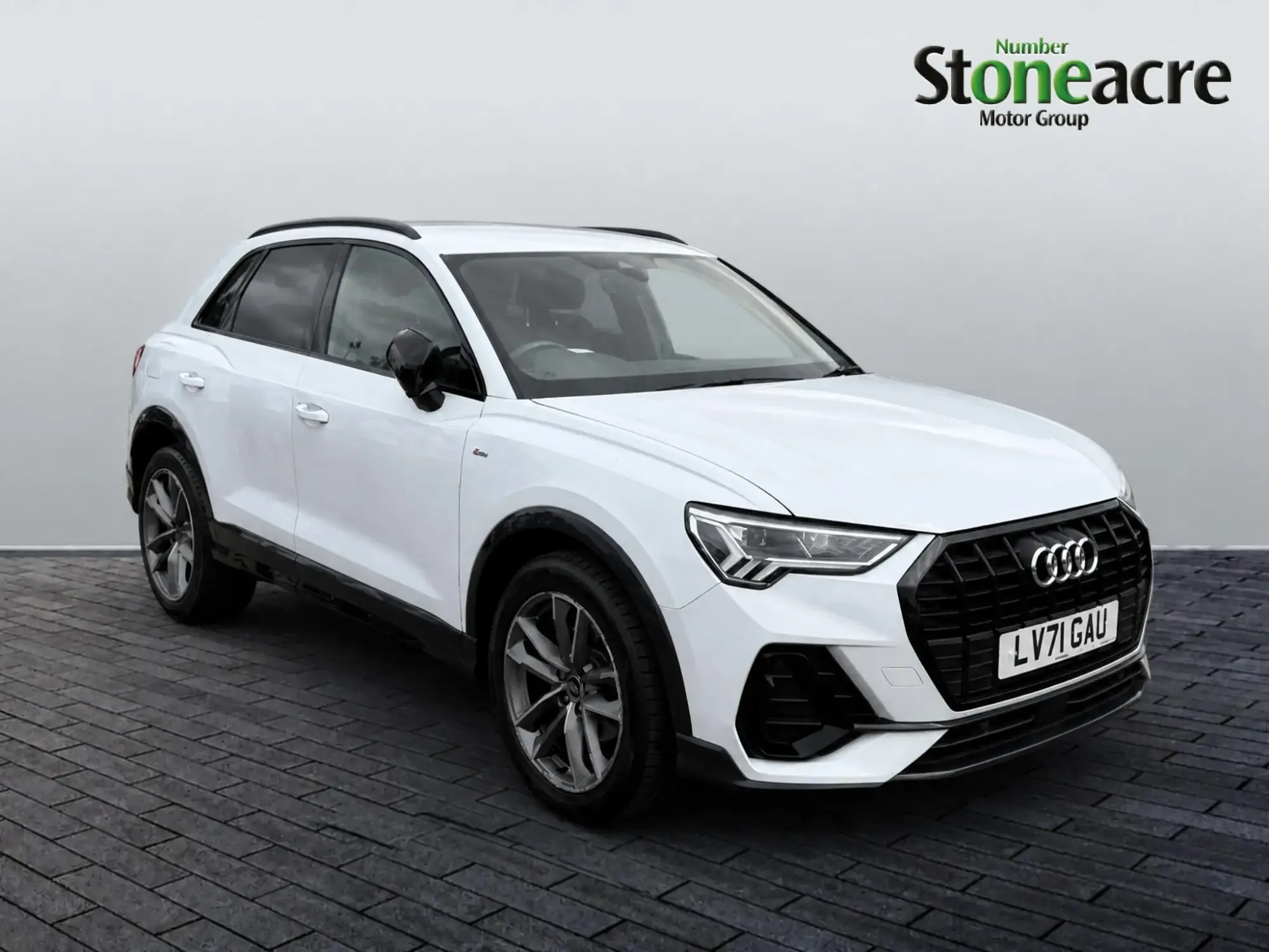 Audi Q3 Image 1 Audi Q3 Image 1