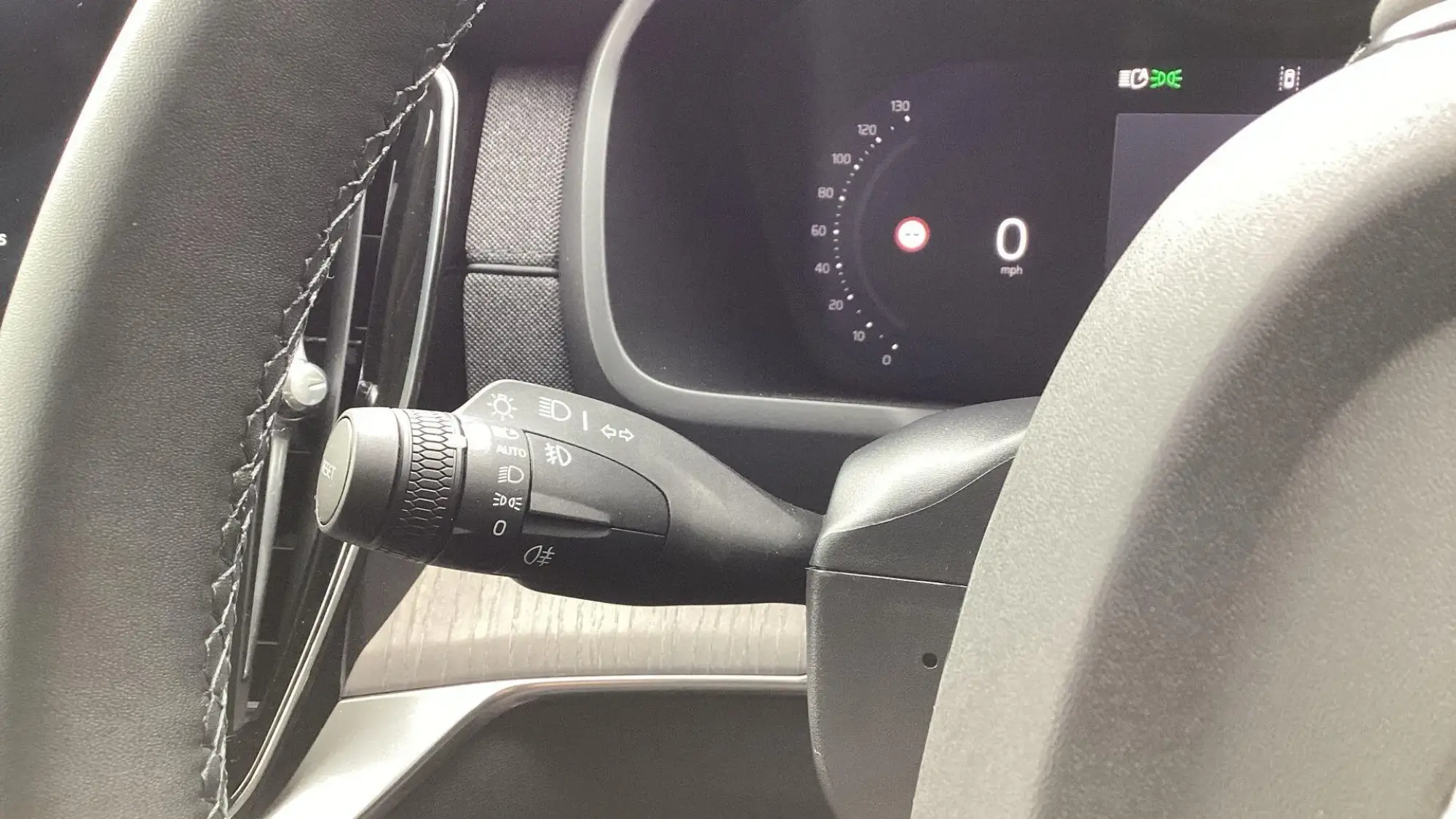 Volvo XC90 Image 14