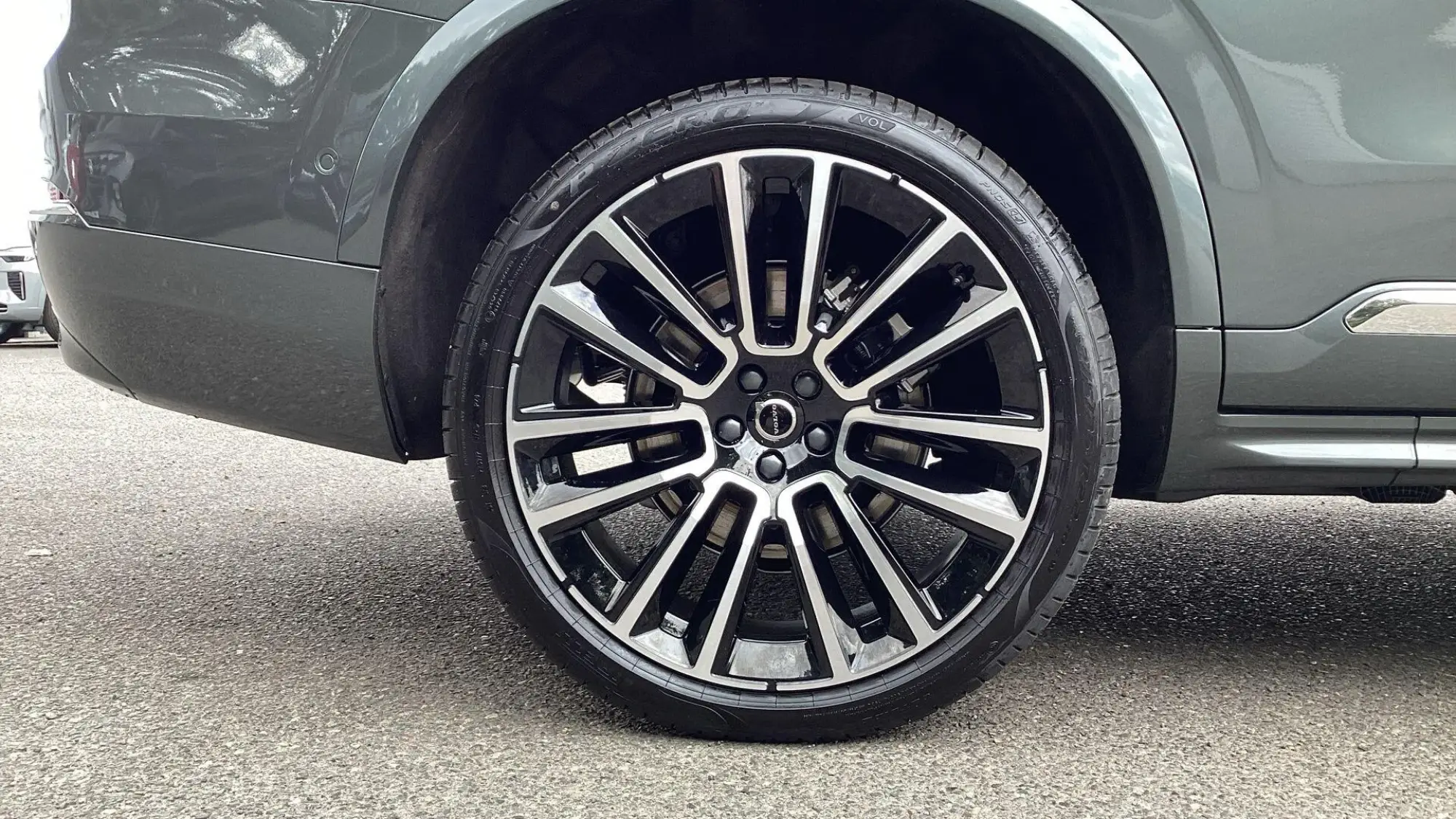 Volvo XC90 Image 24