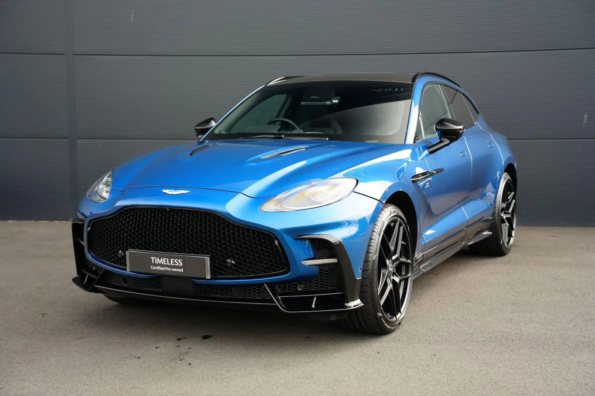Aston Martin DBX Image 6 Aston Martin DBX Image 6