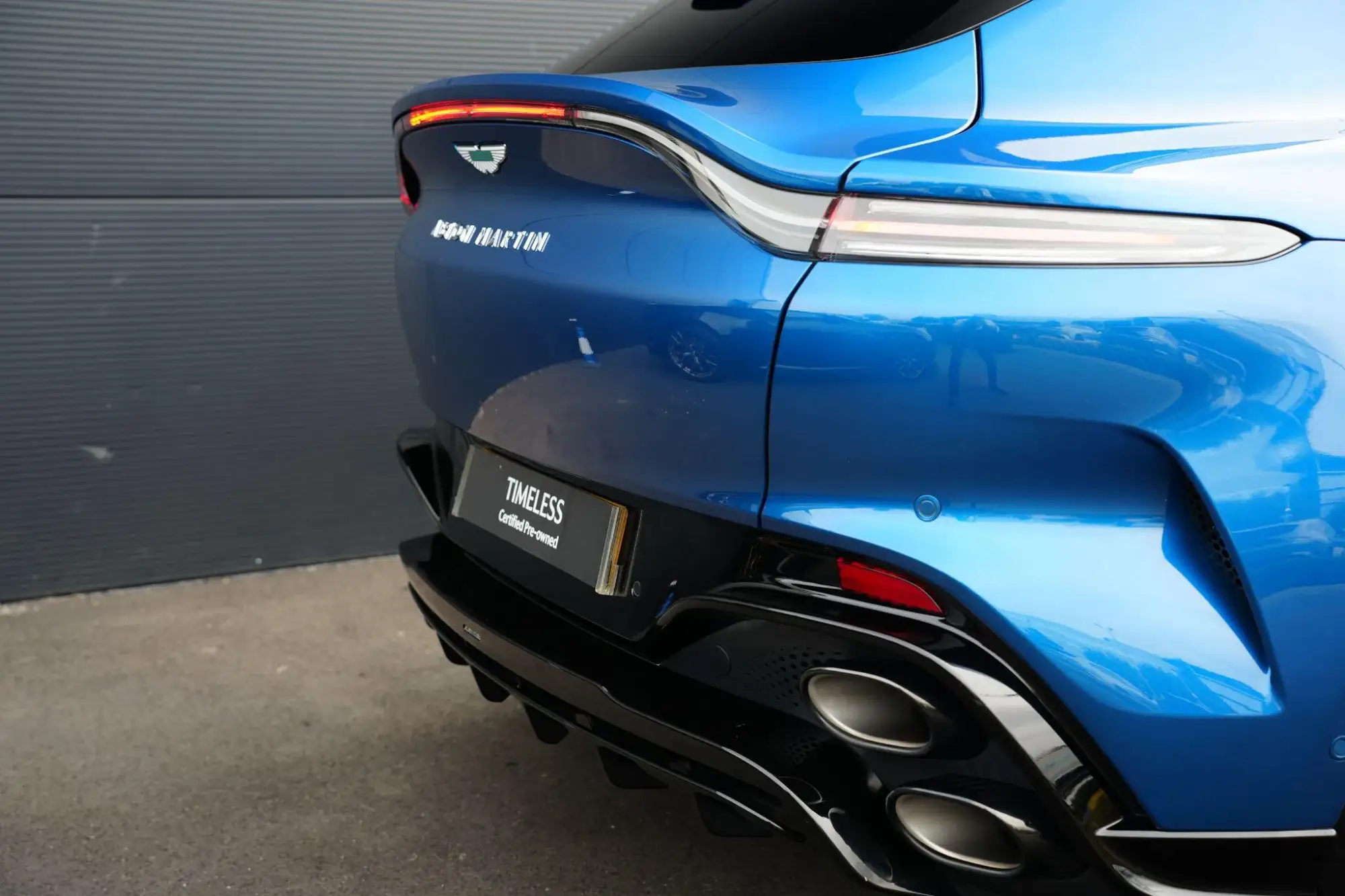Aston Martin DBX Image 7 Aston Martin DBX Image 7