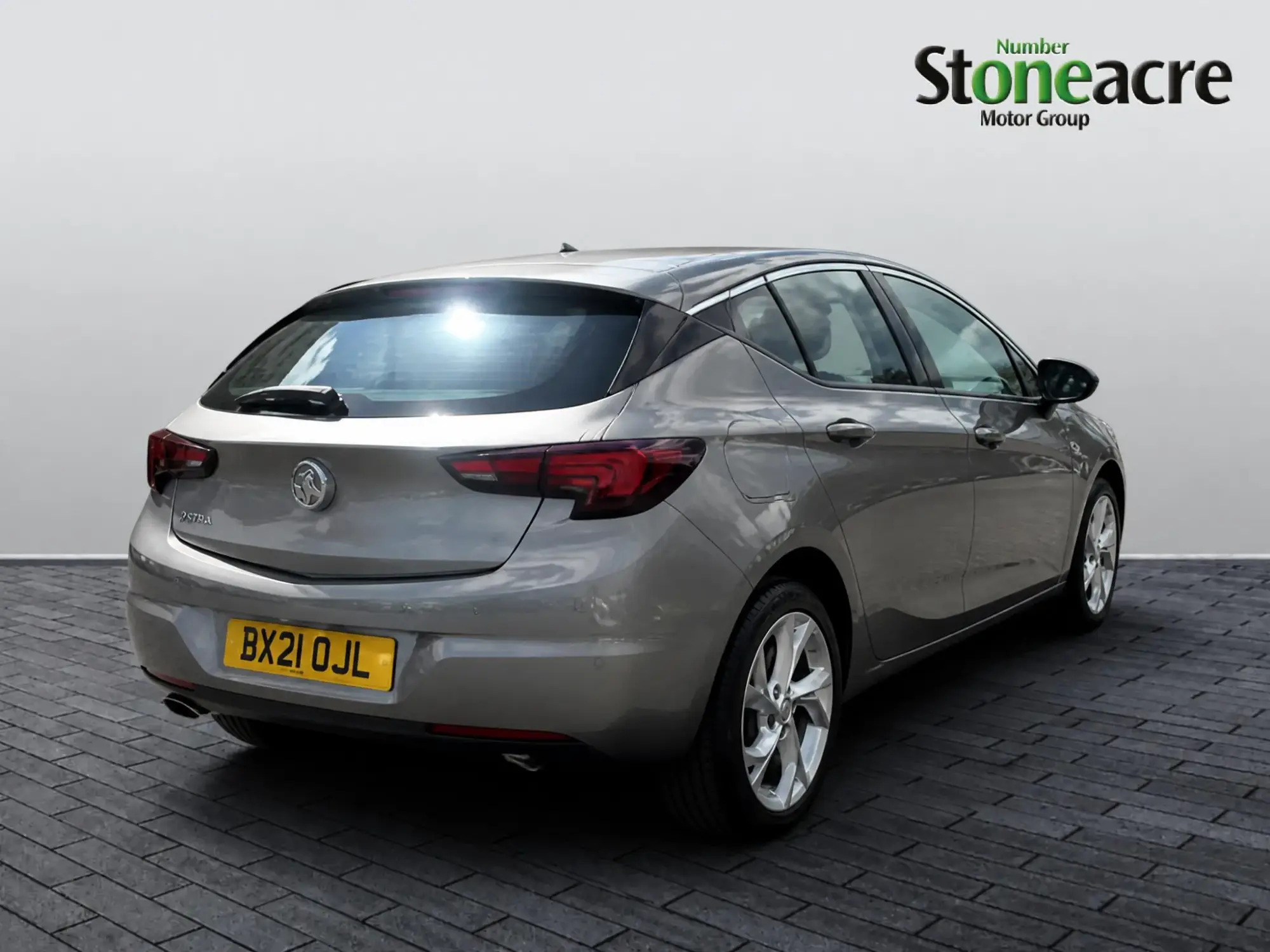 Vauxhall Astra Image 8 Vauxhall Astra Image 8
