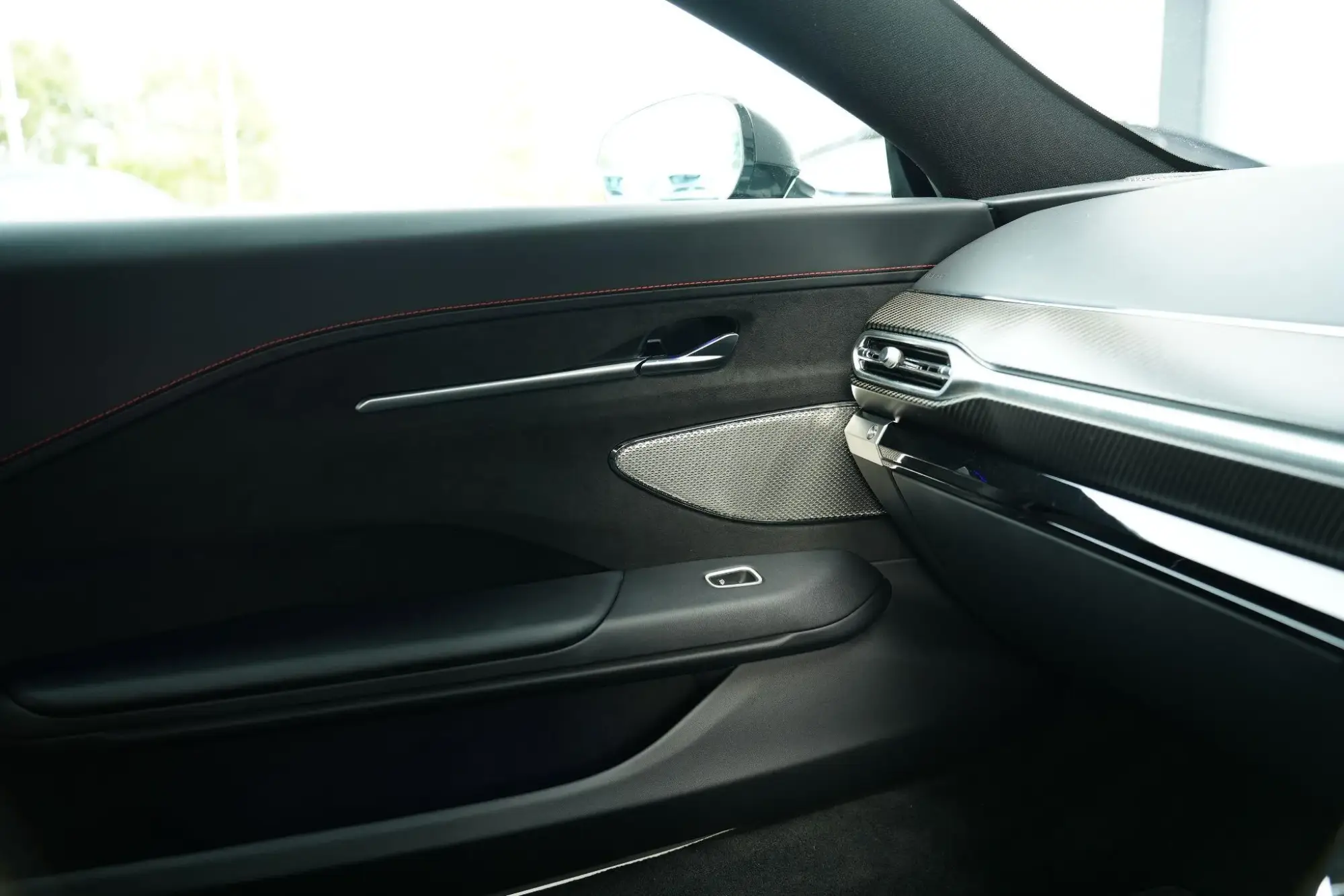 Aston Martin Vantage Image 18 Aston Martin Vantage Image 18