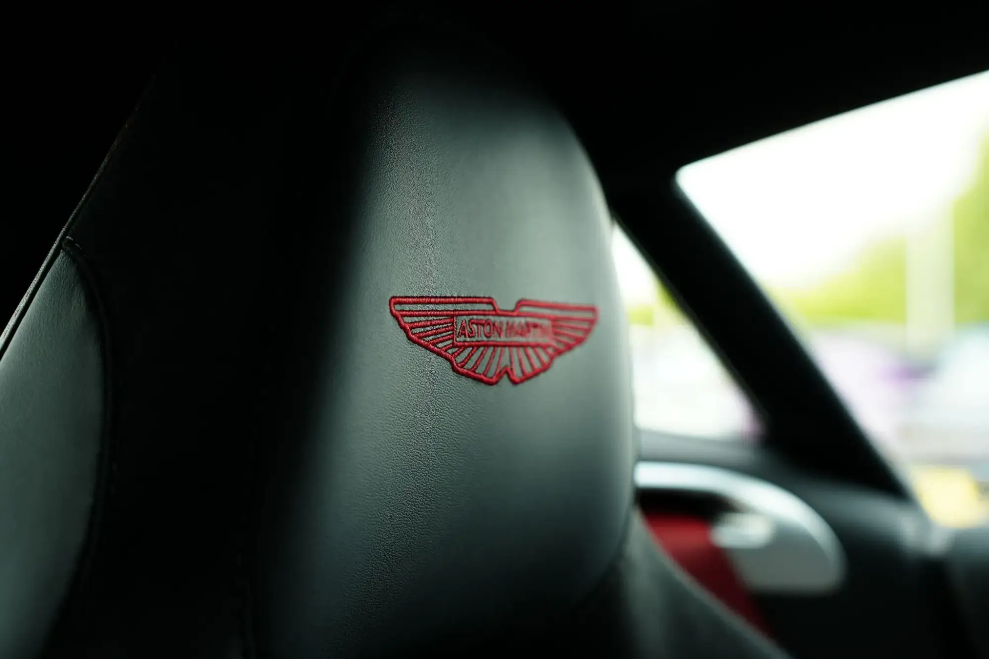 Aston Martin Vantage Image 19 Aston Martin Vantage Image 19