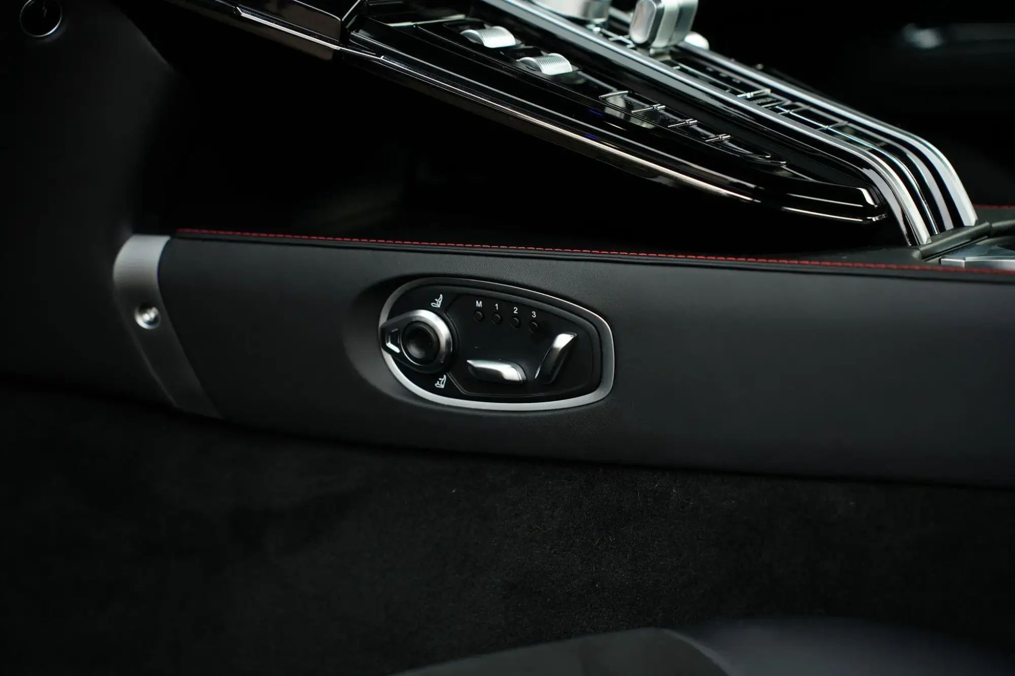 Aston Martin Vantage Image 23 Aston Martin Vantage Image 23