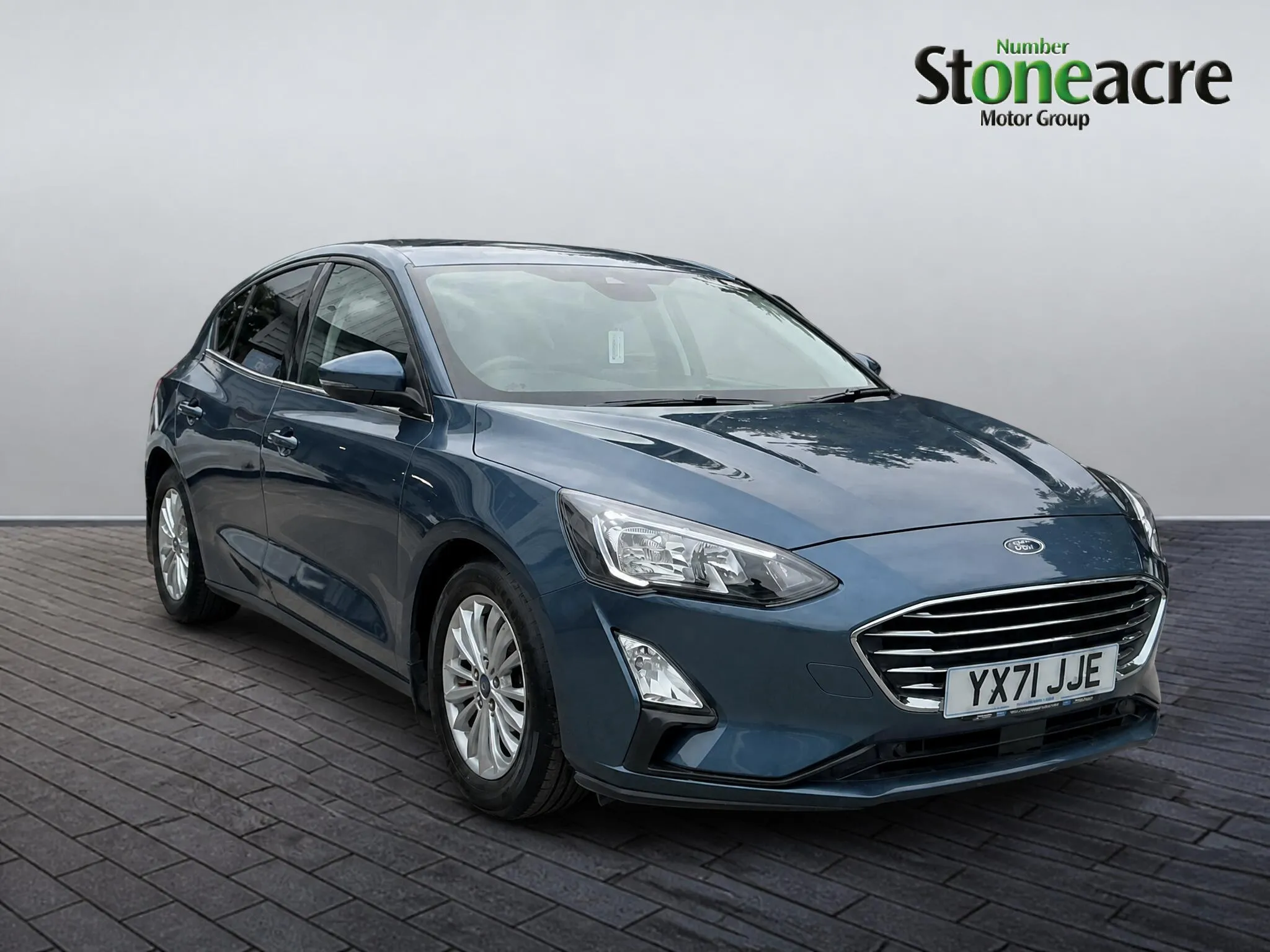 Ford Focus dealer public-web source image