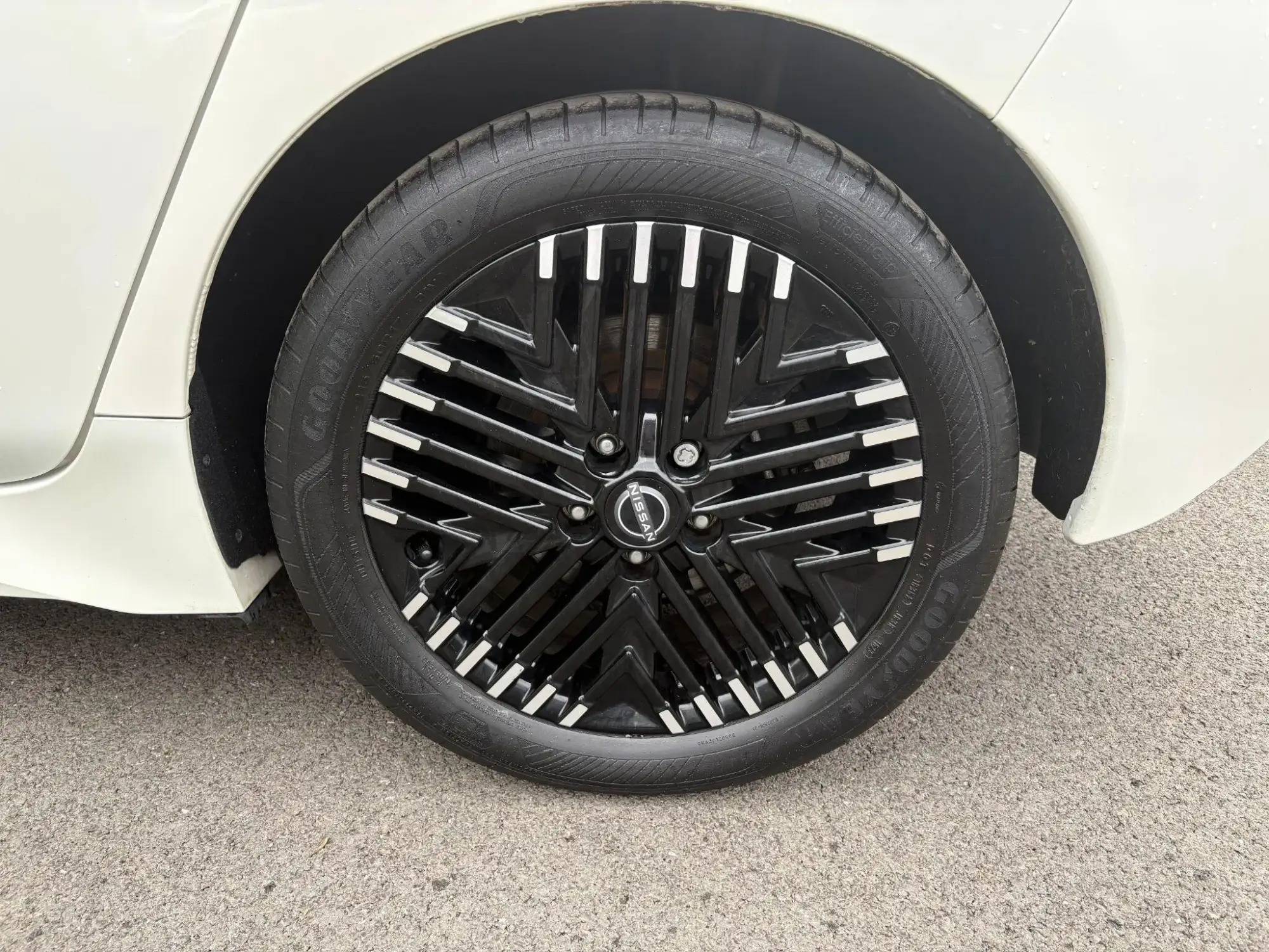 Nissan LEAF Image 32