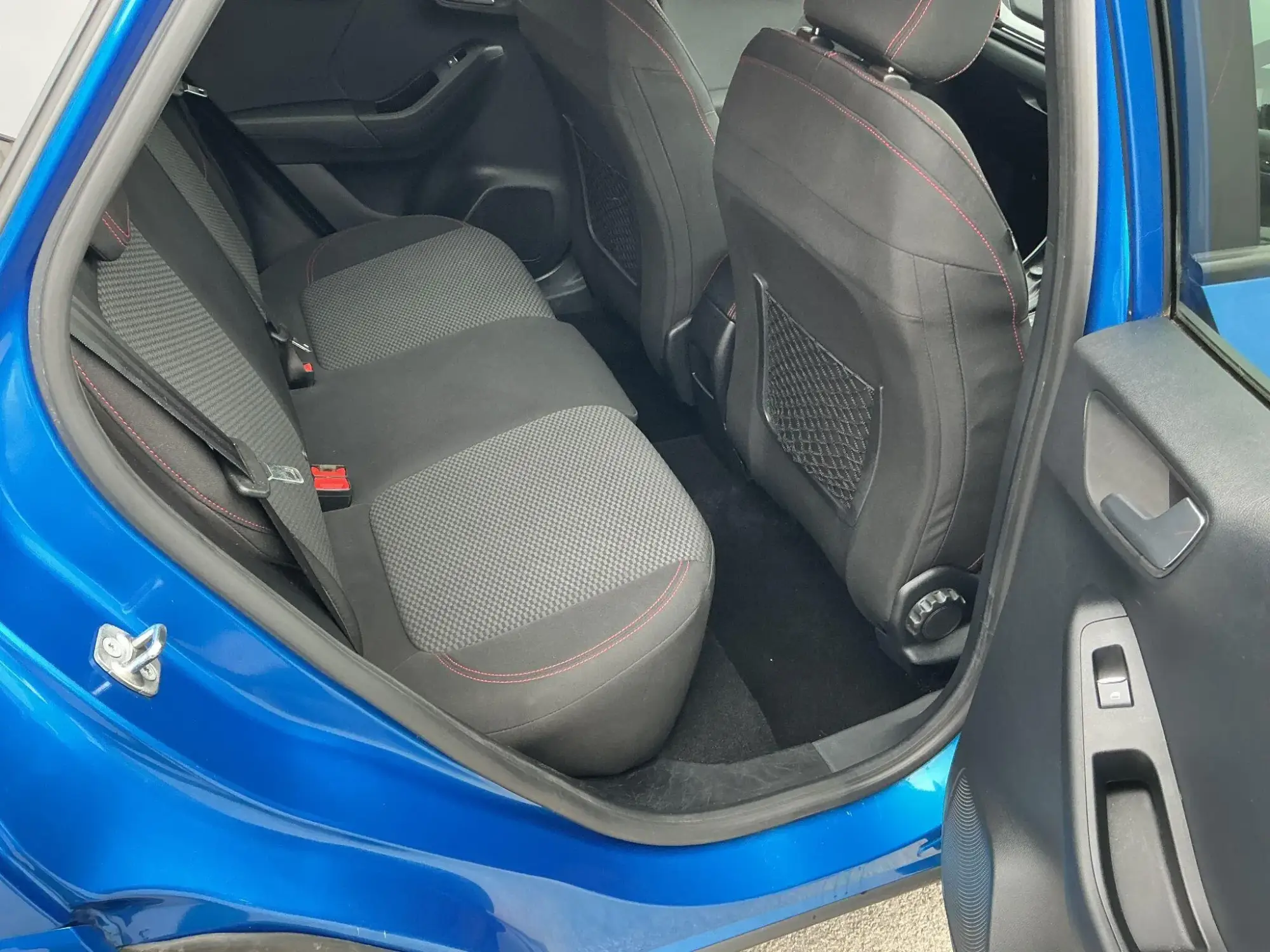 Ford Puma Image 12